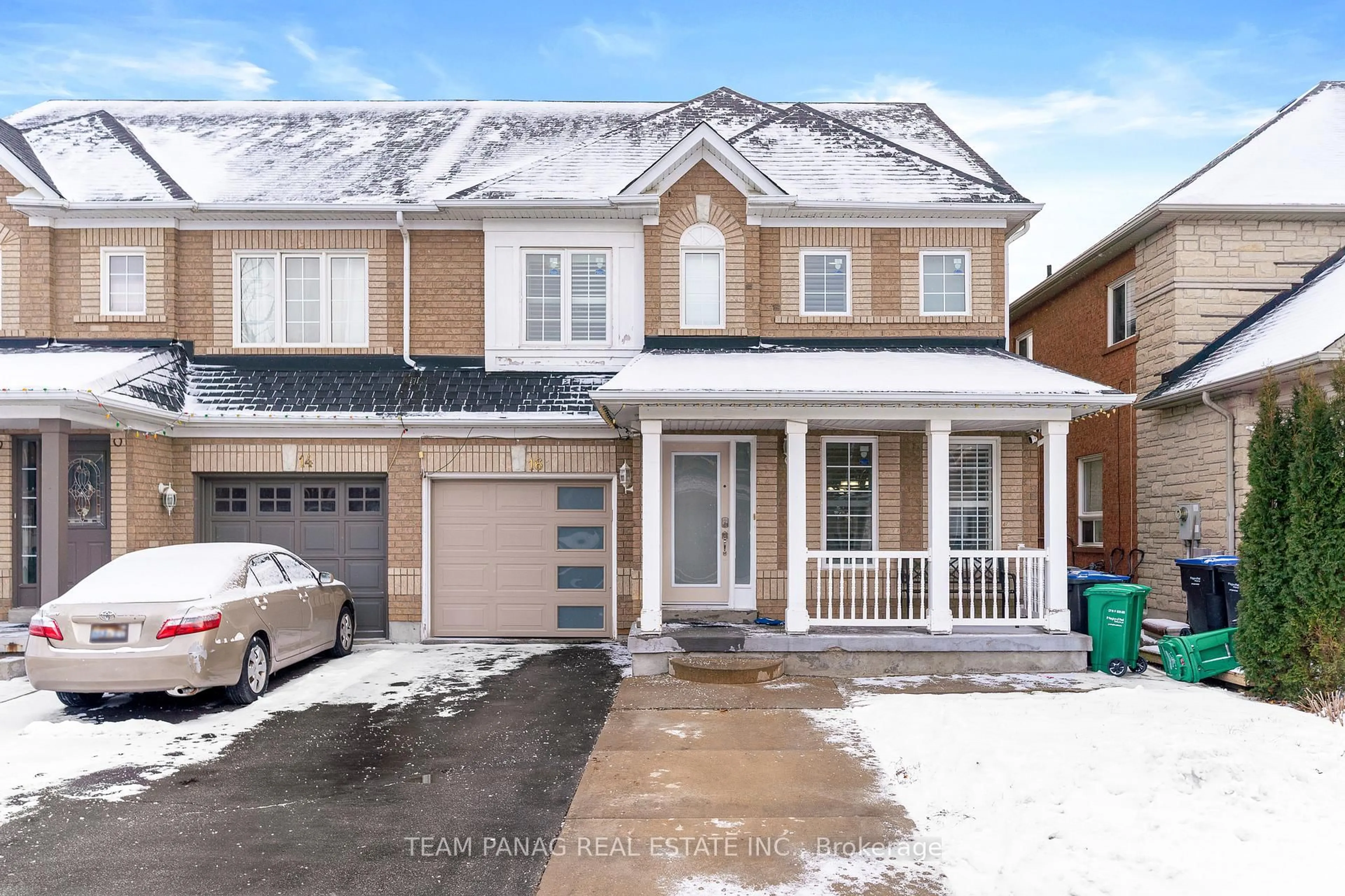 Home with brick exterior material, street for 16 Saintsbury Cres, Brampton Ontario L6R 2W3