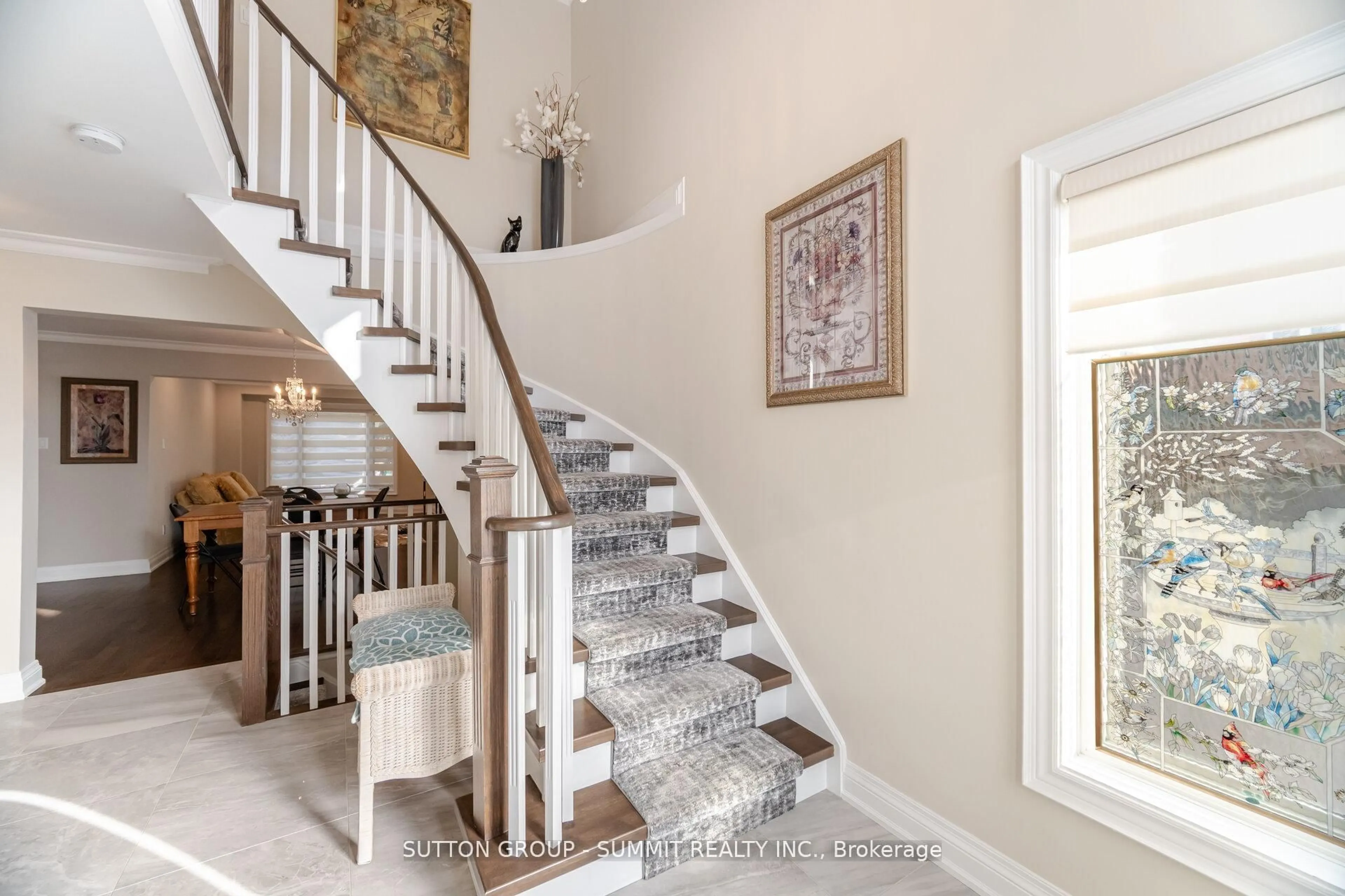 Stairs for 1905 Broad Hollow Gate #14, Mississauga Ontario L5L 5X2