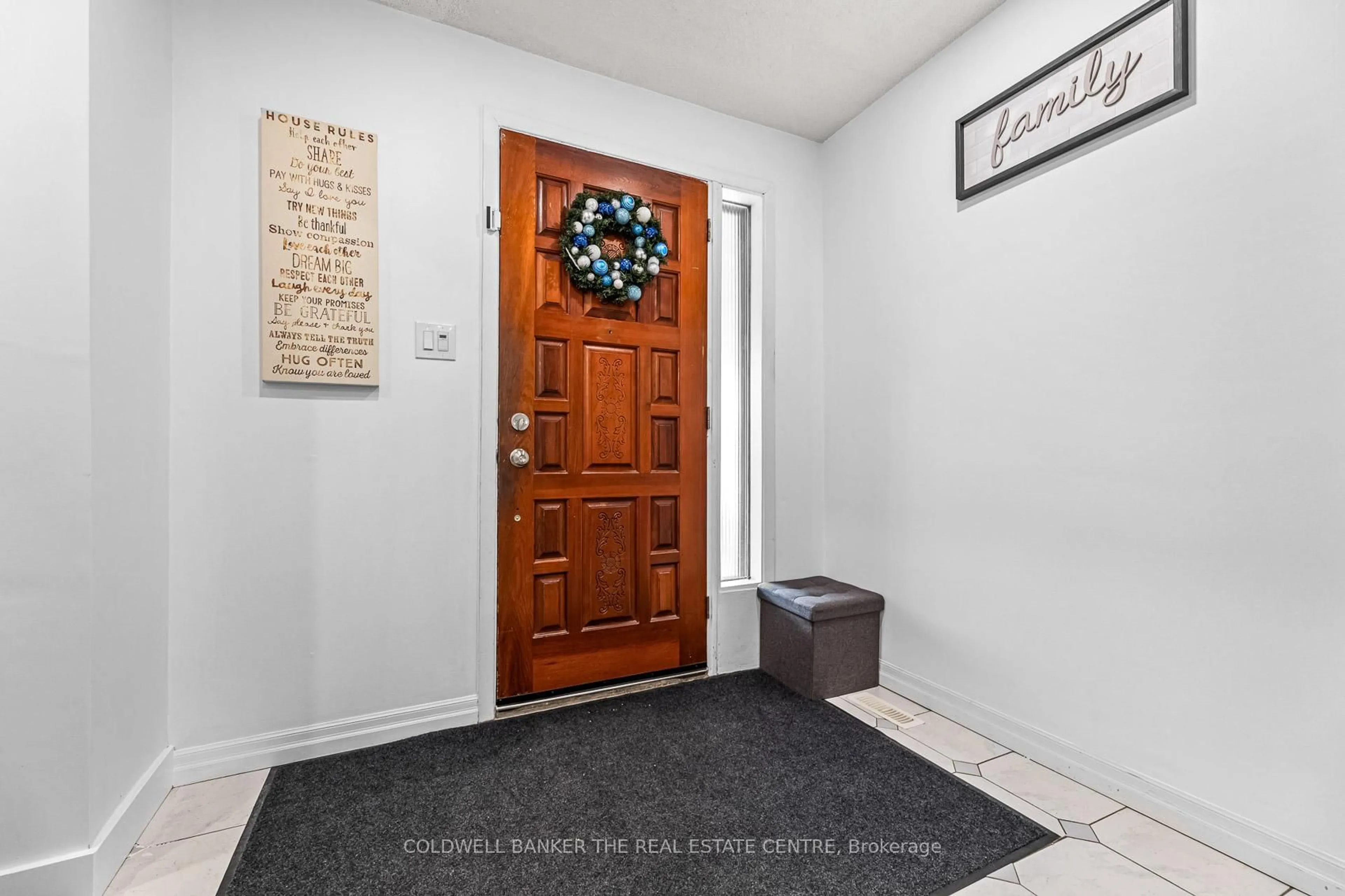 Indoor entryway for 64 Merton Rd, Brampton Ontario L6V 2V6