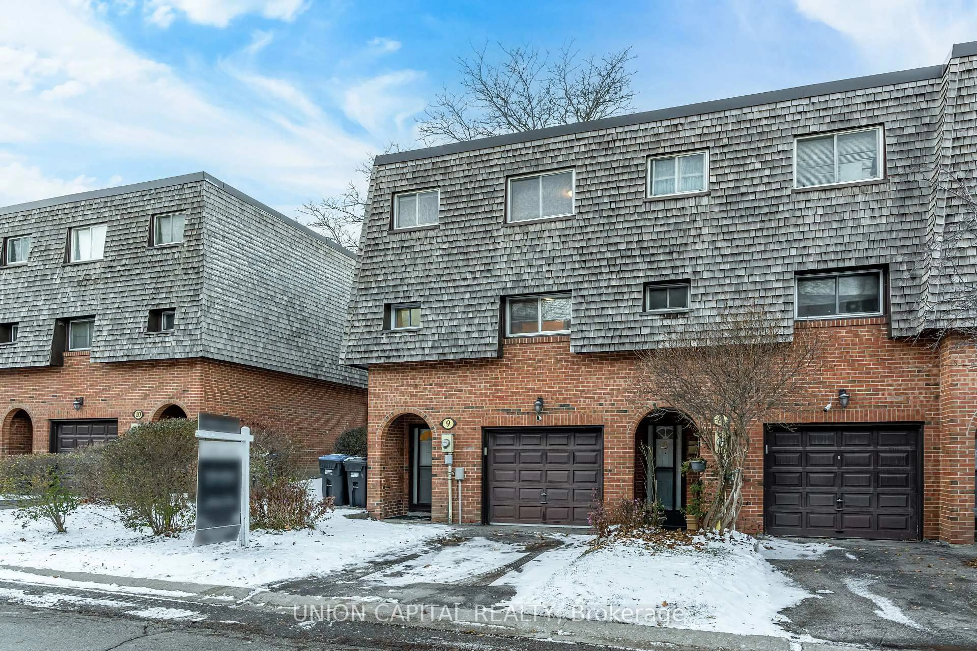 Home with brick exterior material, street for 9 Briar Path, Brampton Ontario L6T 2A2