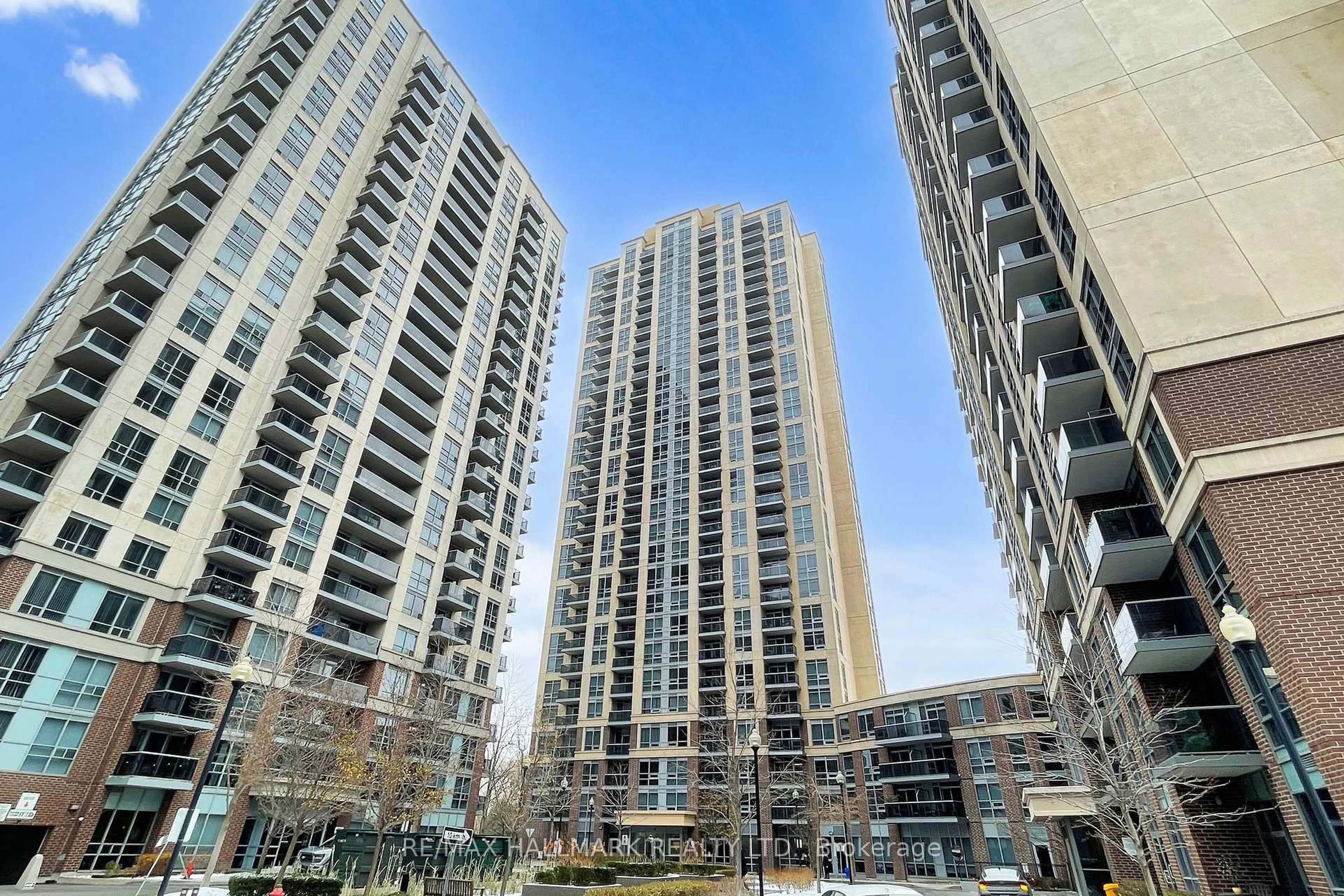 Unknown for 3 Michael Power Pl #1002, Toronto Ontario M9A 0A2