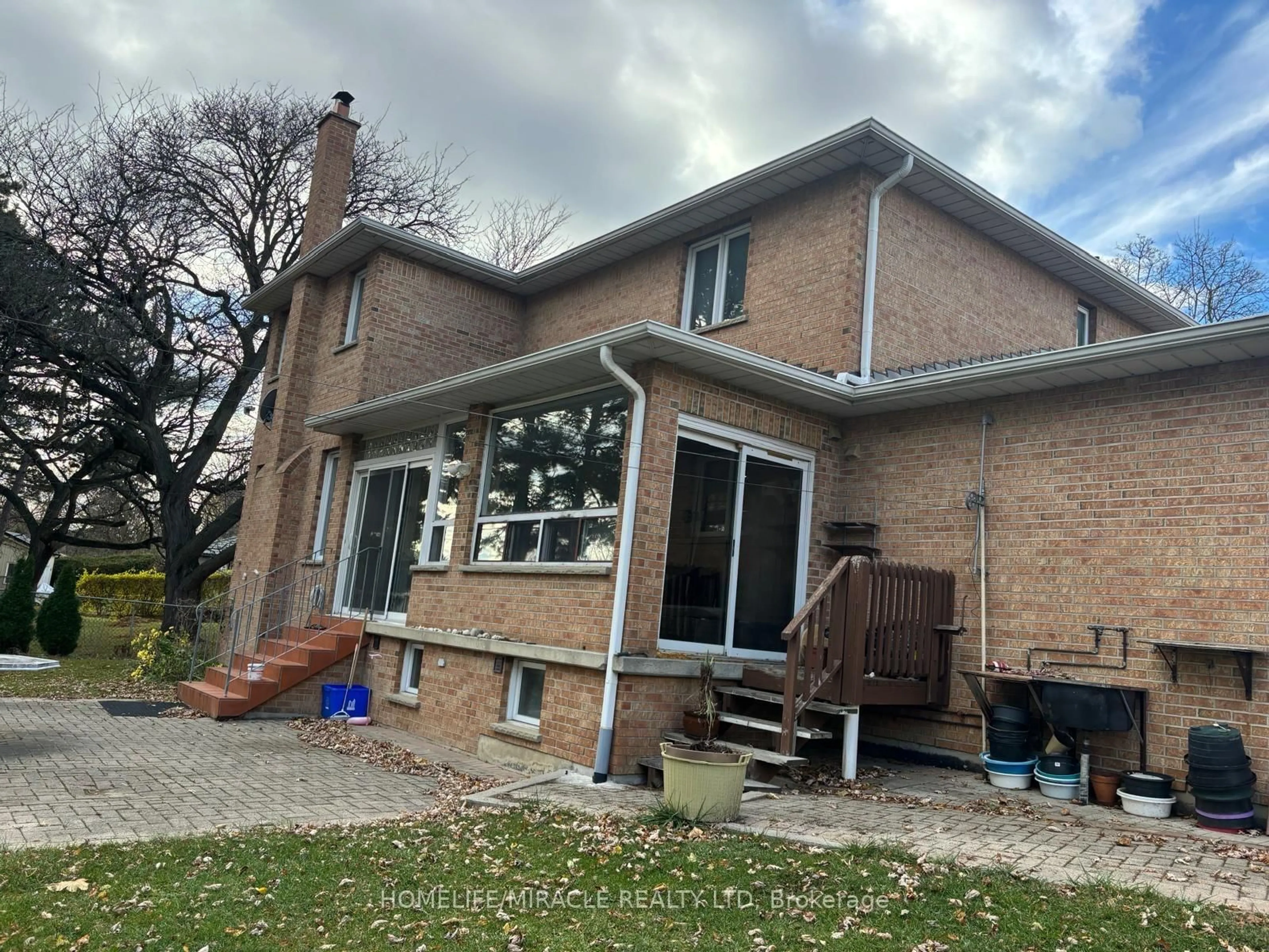 Home with brick exterior material, building for 85 Harlow Cres, Toronto Ontario M9V 2Y8