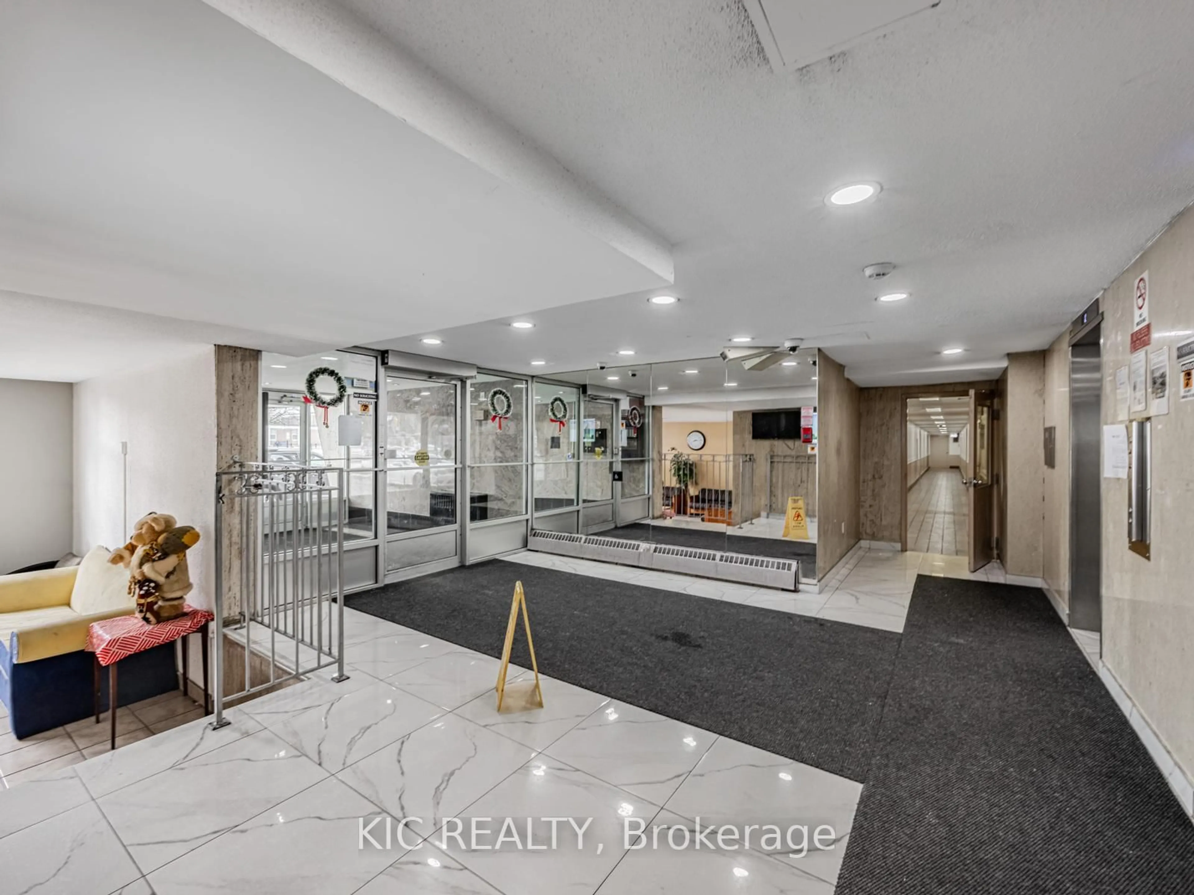 Unknown for 2645 KIPLING Ave #403, Toronto Ontario M9V 3S6