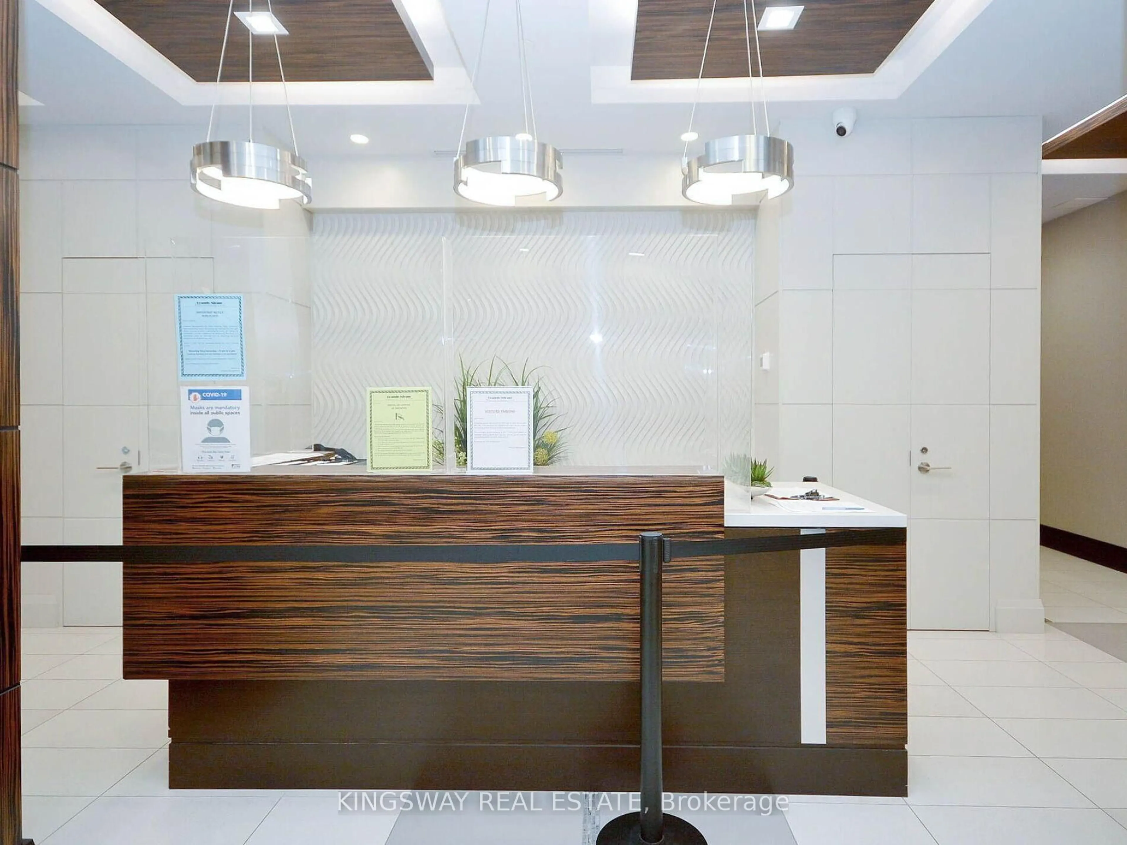 Lobby for 349 Rathburn Rd #Ph 111, Mississauga Ontario L5B 0G9