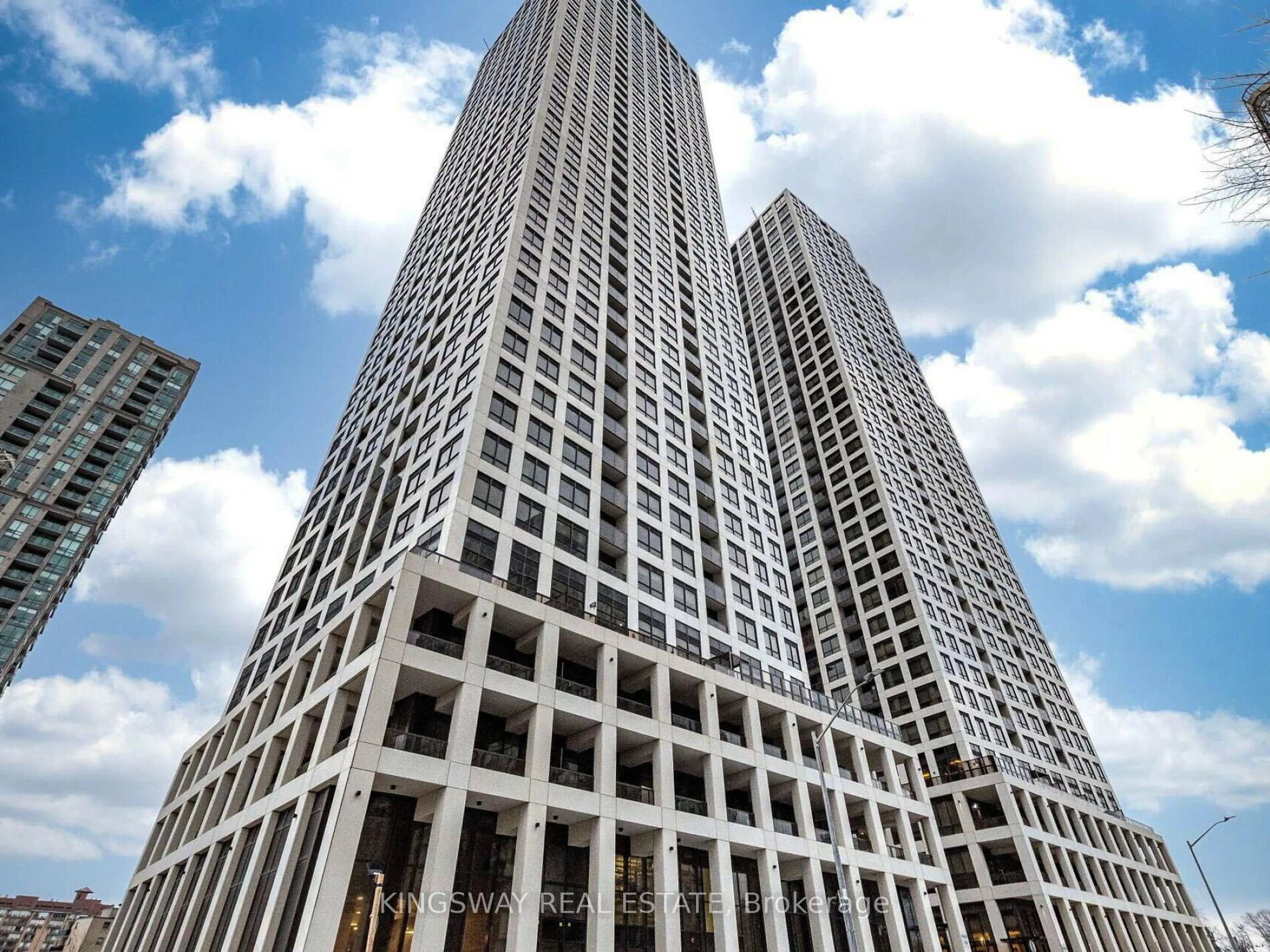 Unknown for 30 Elm Dr #2105, Mississauga Ontario L5B 0N3