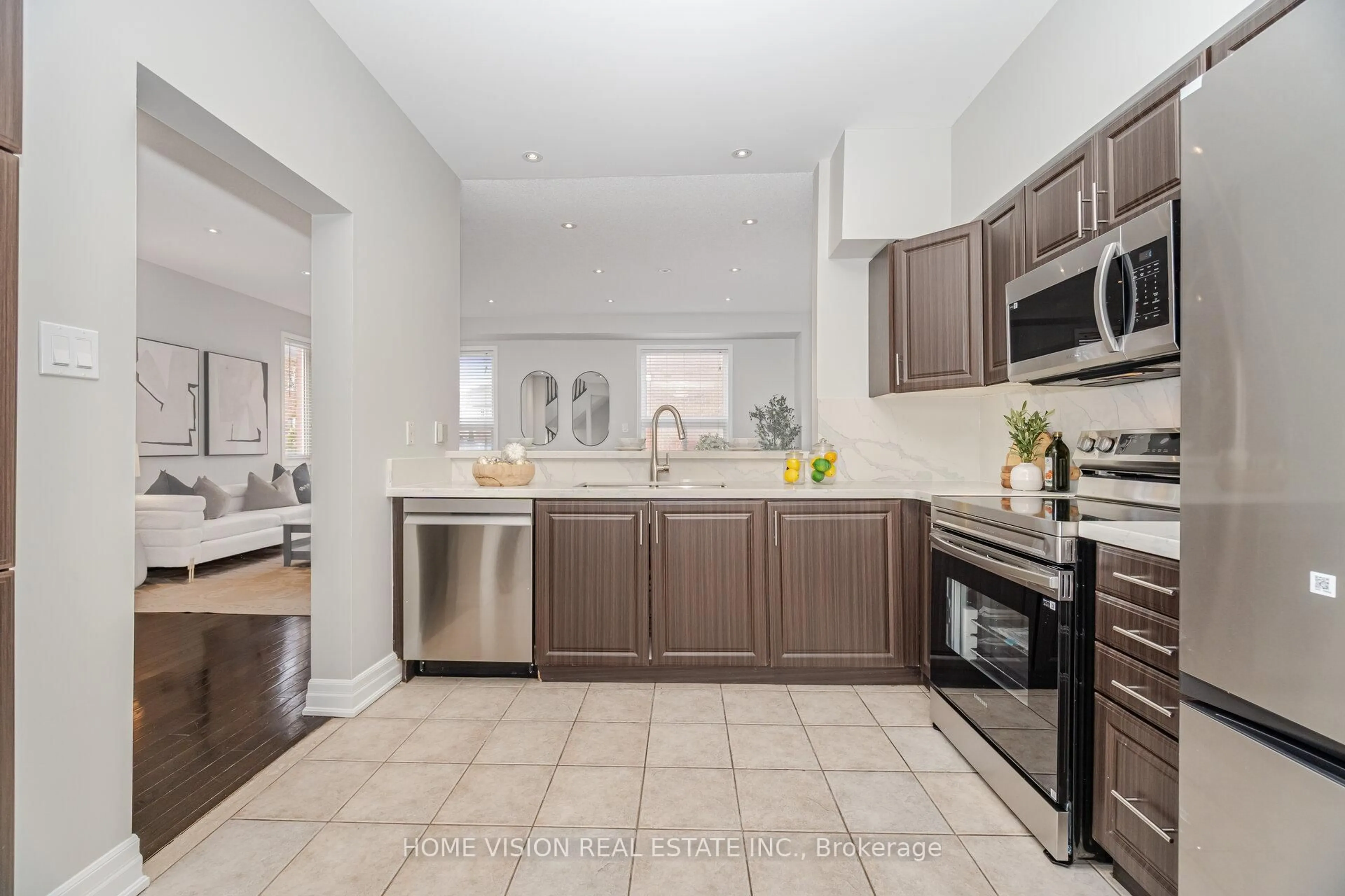 Unknown for 7155 Magistrate Terr #155, Mississauga Ontario L5W 1Y9