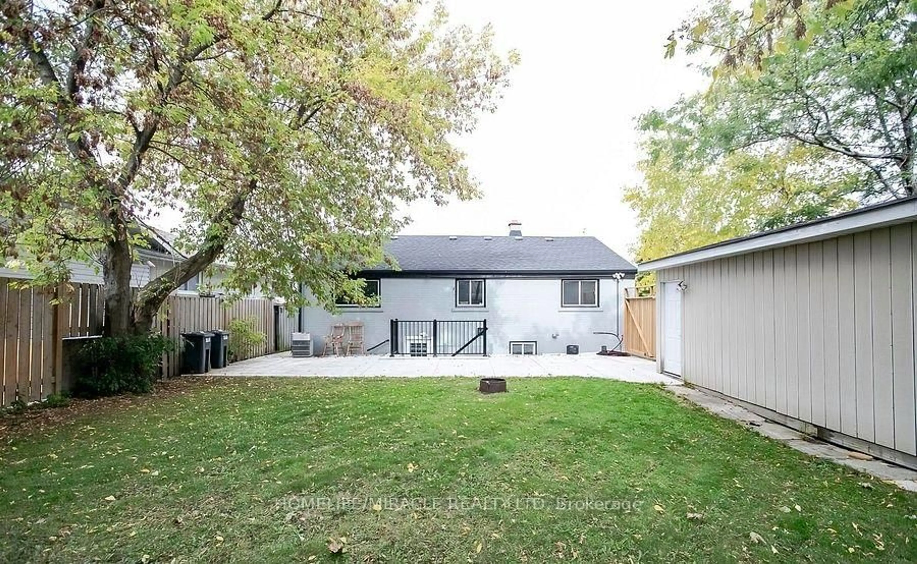 Unknown for 76 Raylawn Cres, Halton Hills Ontario L7G 4N1