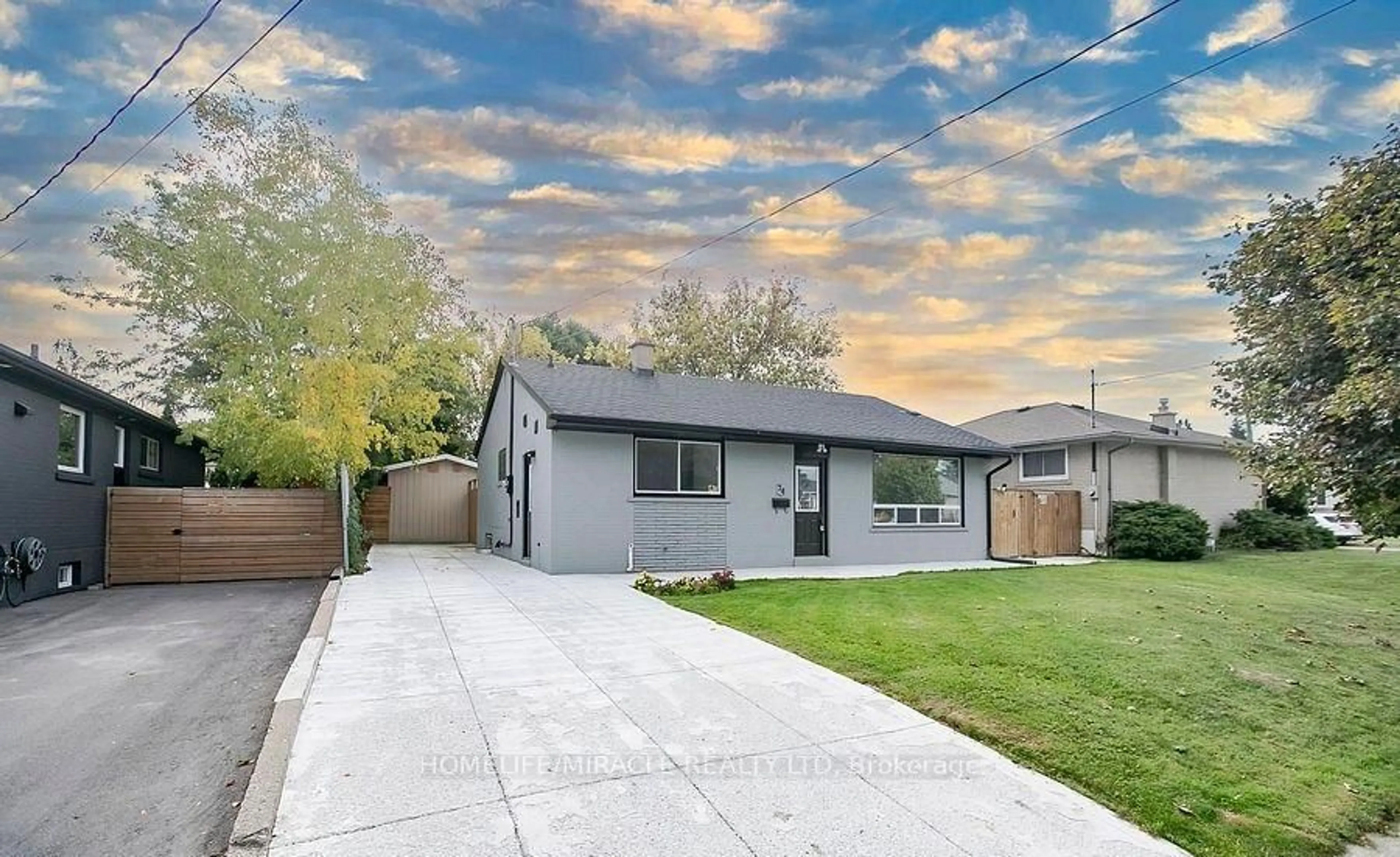 Home with brick exterior material, street for 76 Raylawn Cres, Halton Hills Ontario L7G 4N1