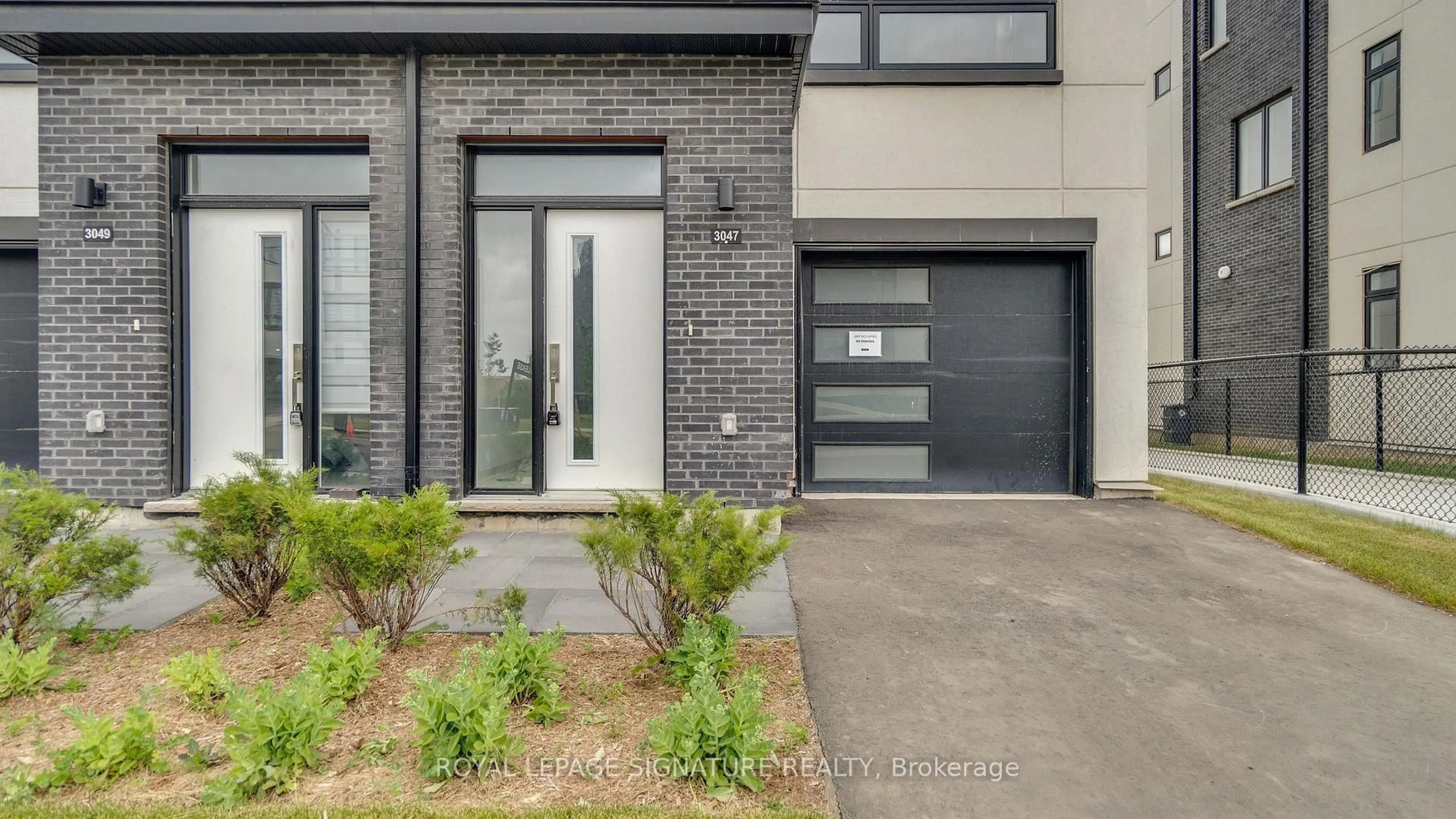 Home with brick exterior material, street for 3047 Trailside Dr, Oakville Ontario L6M 4M2