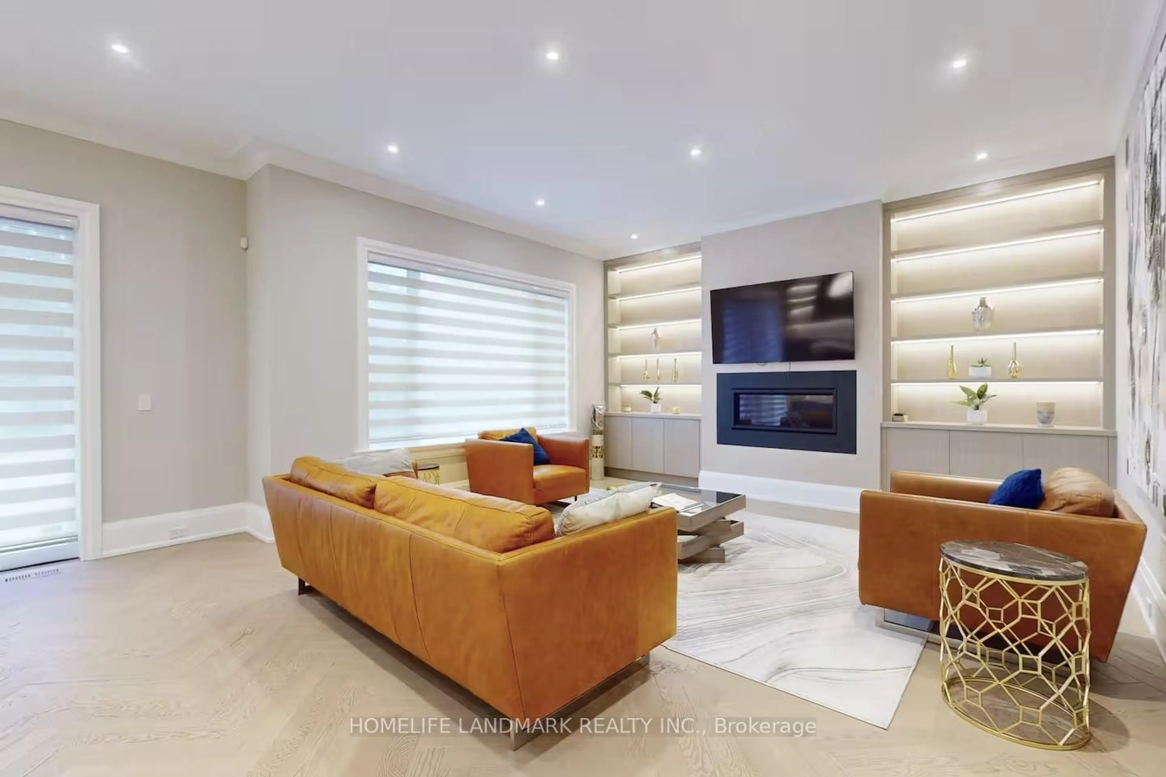 Living room with furniture, unknown for 18 Burnhamthorpe Park Blvd, Toronto Ontario M9A 1H9