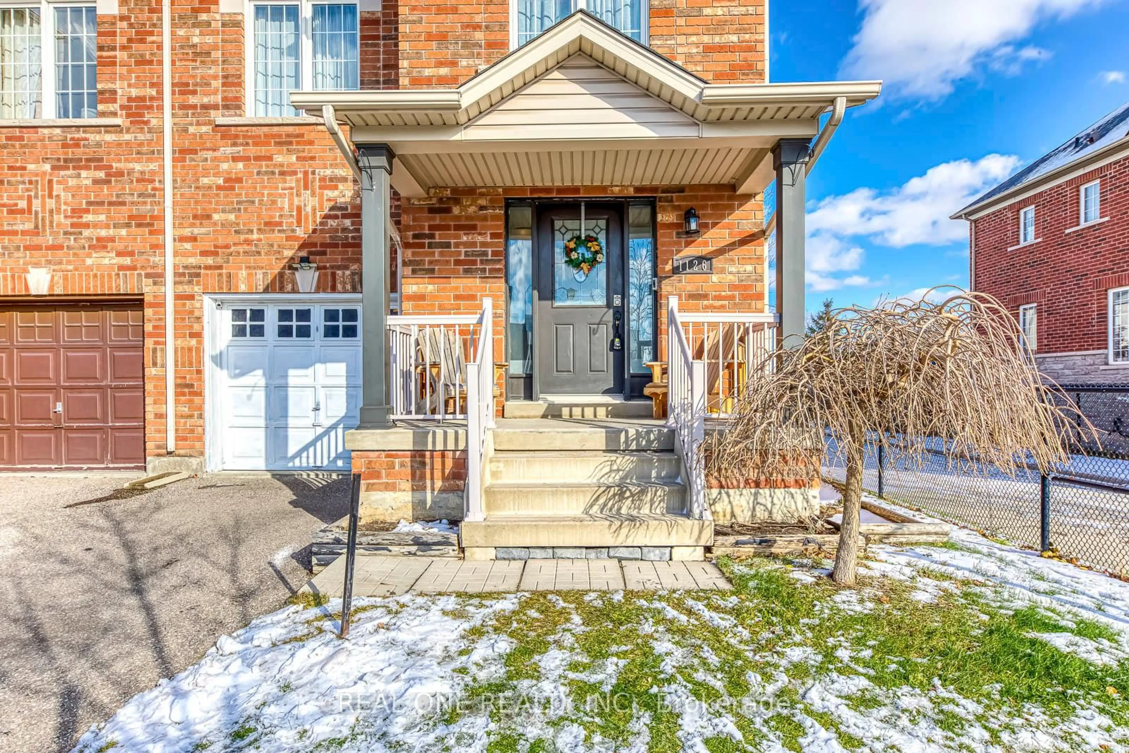 Unknown for 1126 Tupper Dr, Milton Ontario L9T 0A8