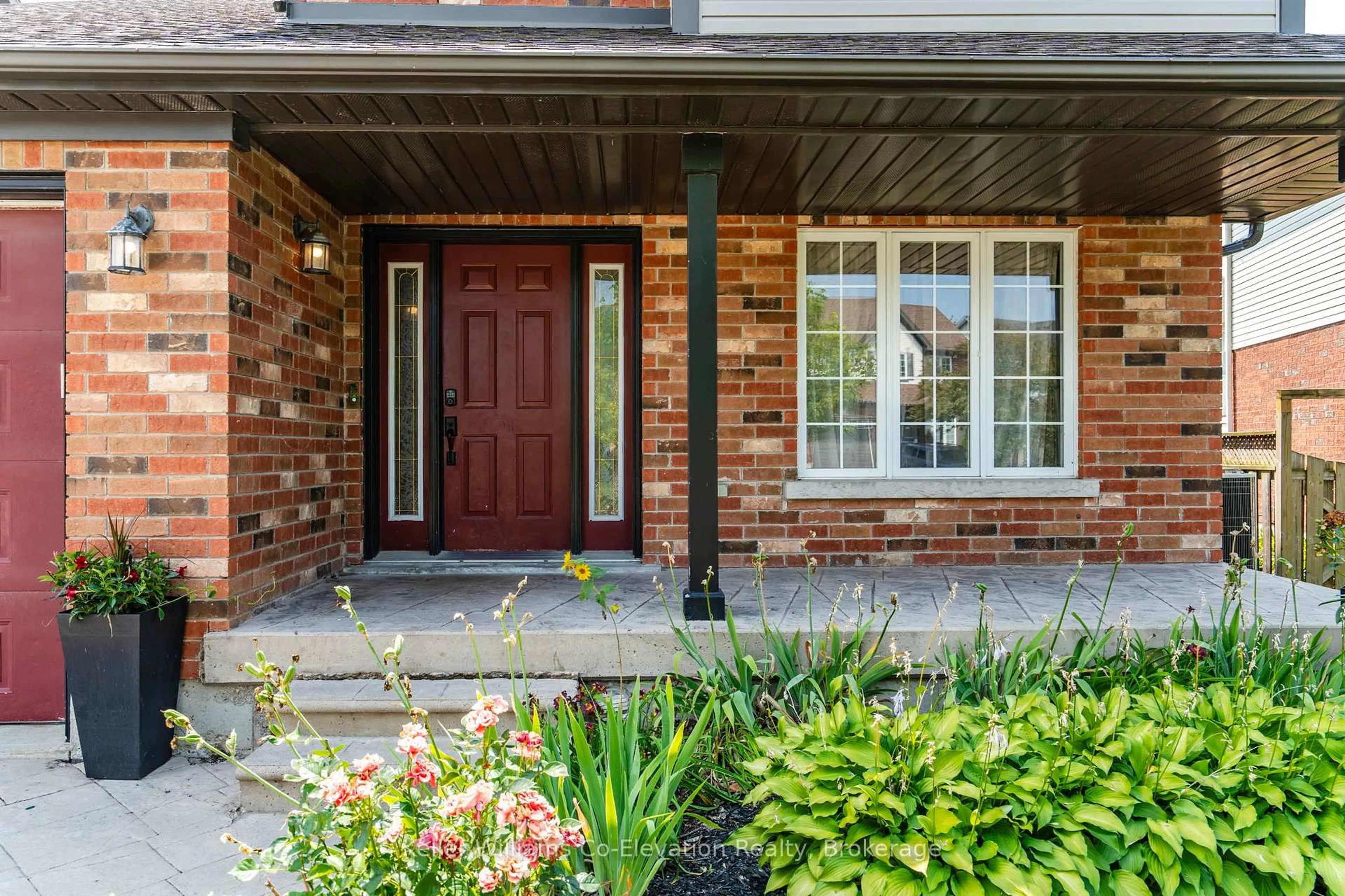 Home with brick exterior material, street for 14 Graham Cres, Orangeville Ontario L9W 5J4