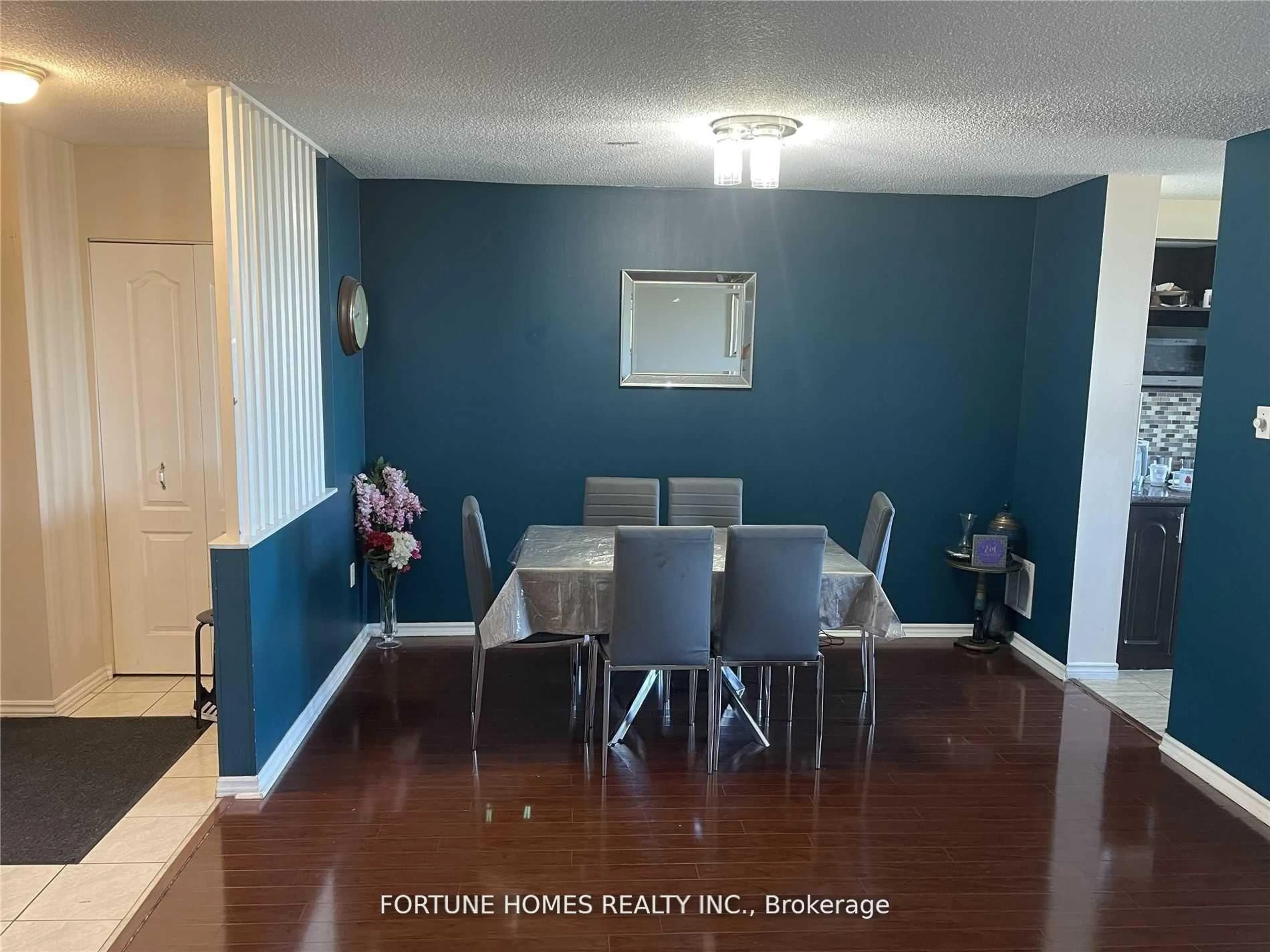 Dining room, wood/laminate floor for 4 Kings Cross Rd #1201, Brampton Ontario L6T 3X8