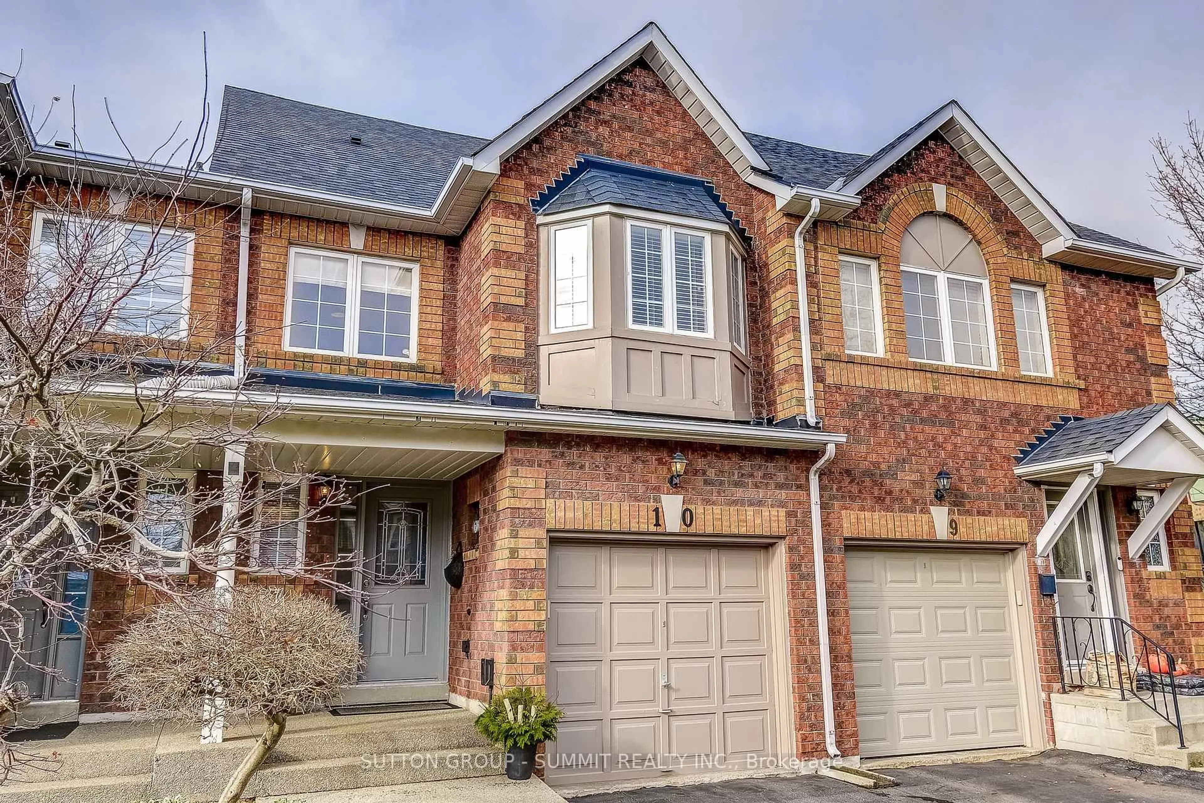 Home with brick exterior material, street for 1425 Abbeywood Dr #10, Oakville Ontario L6M 3R3
