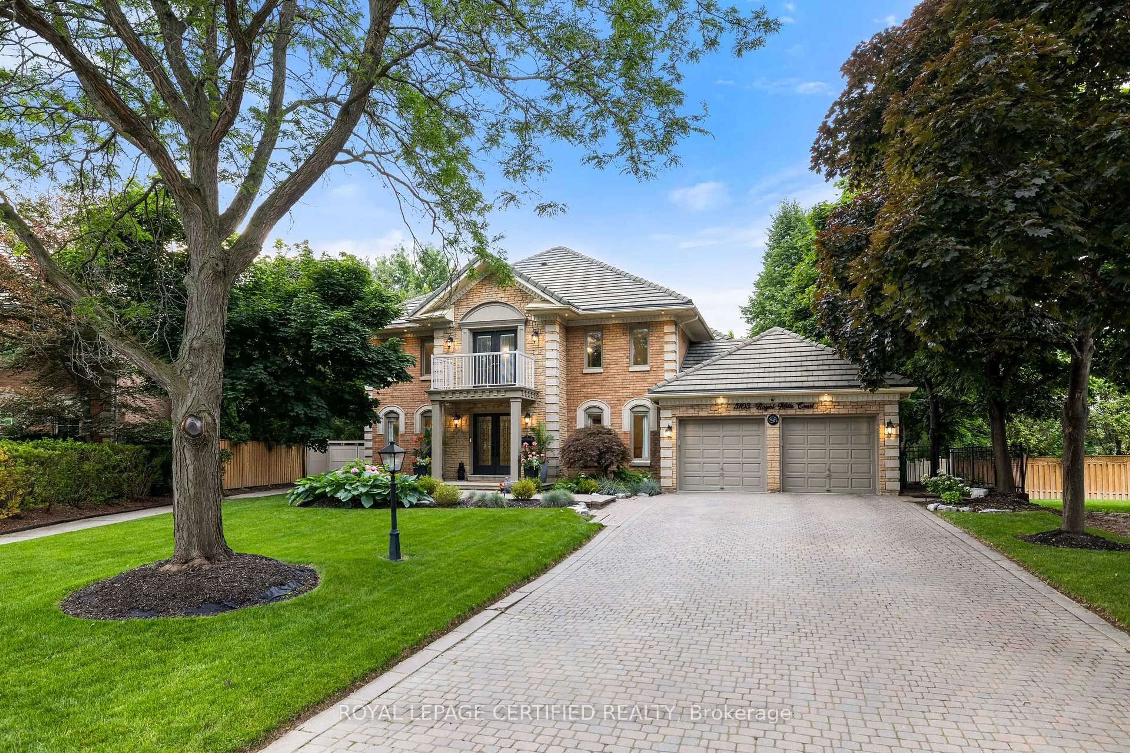 Home with brick exterior material, street for 5103 Royal Mills Crt, Mississauga Ontario L5M 4X9