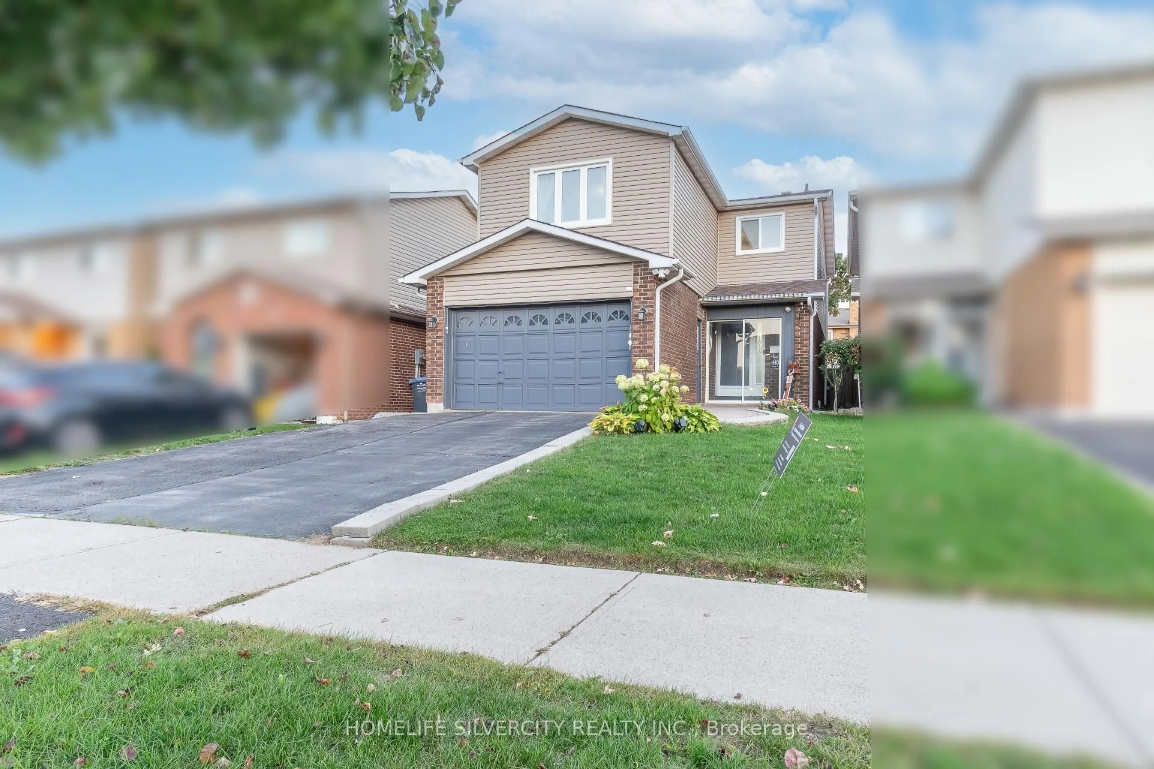 Home with brick exterior material, street for 29 Lindridge Ave, Brampton Ontario L6S 3W7