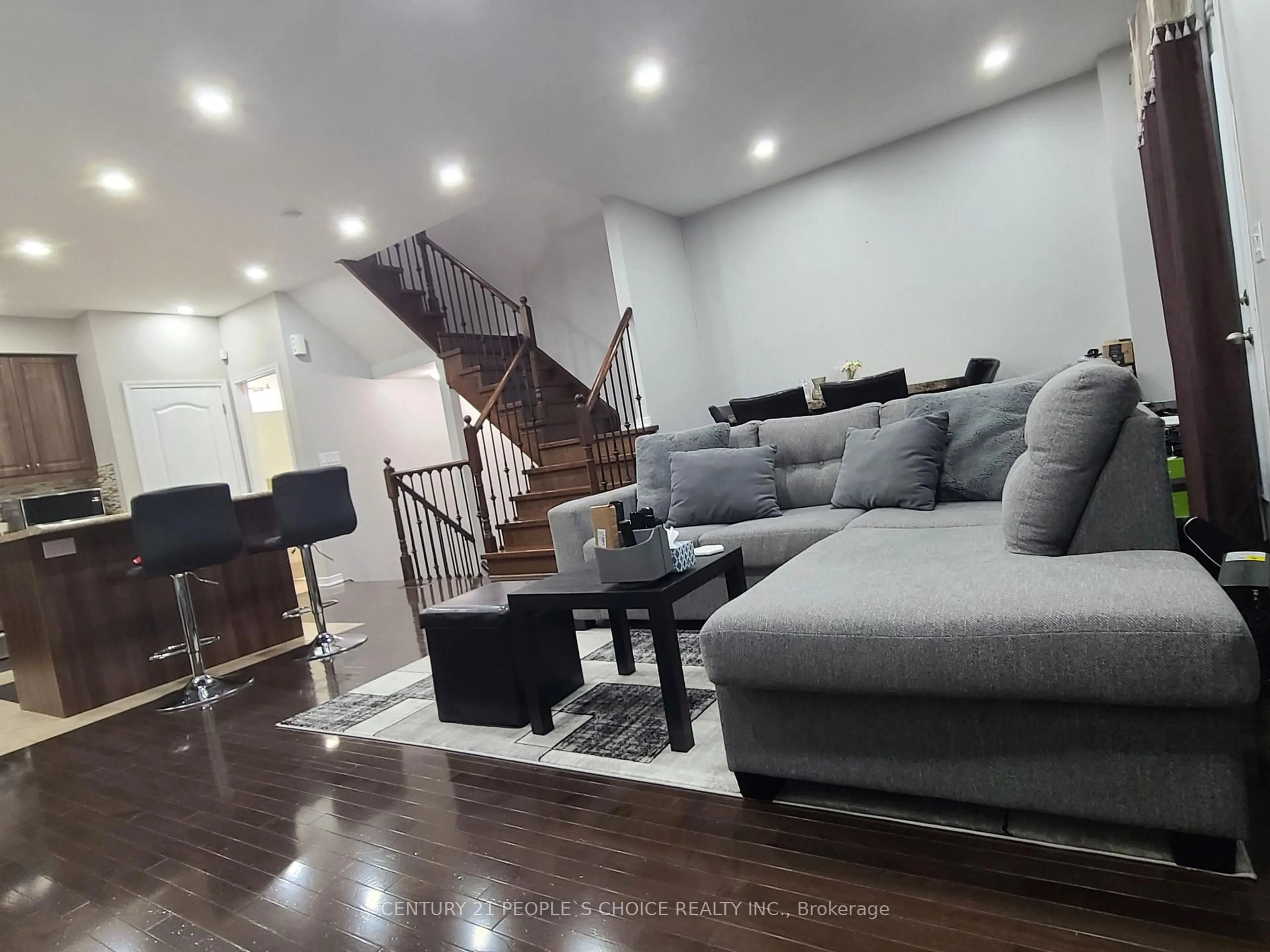 Living room with furniture, unknown for 13 Birchfield Cres, Caledon Ontario L7C 3P6