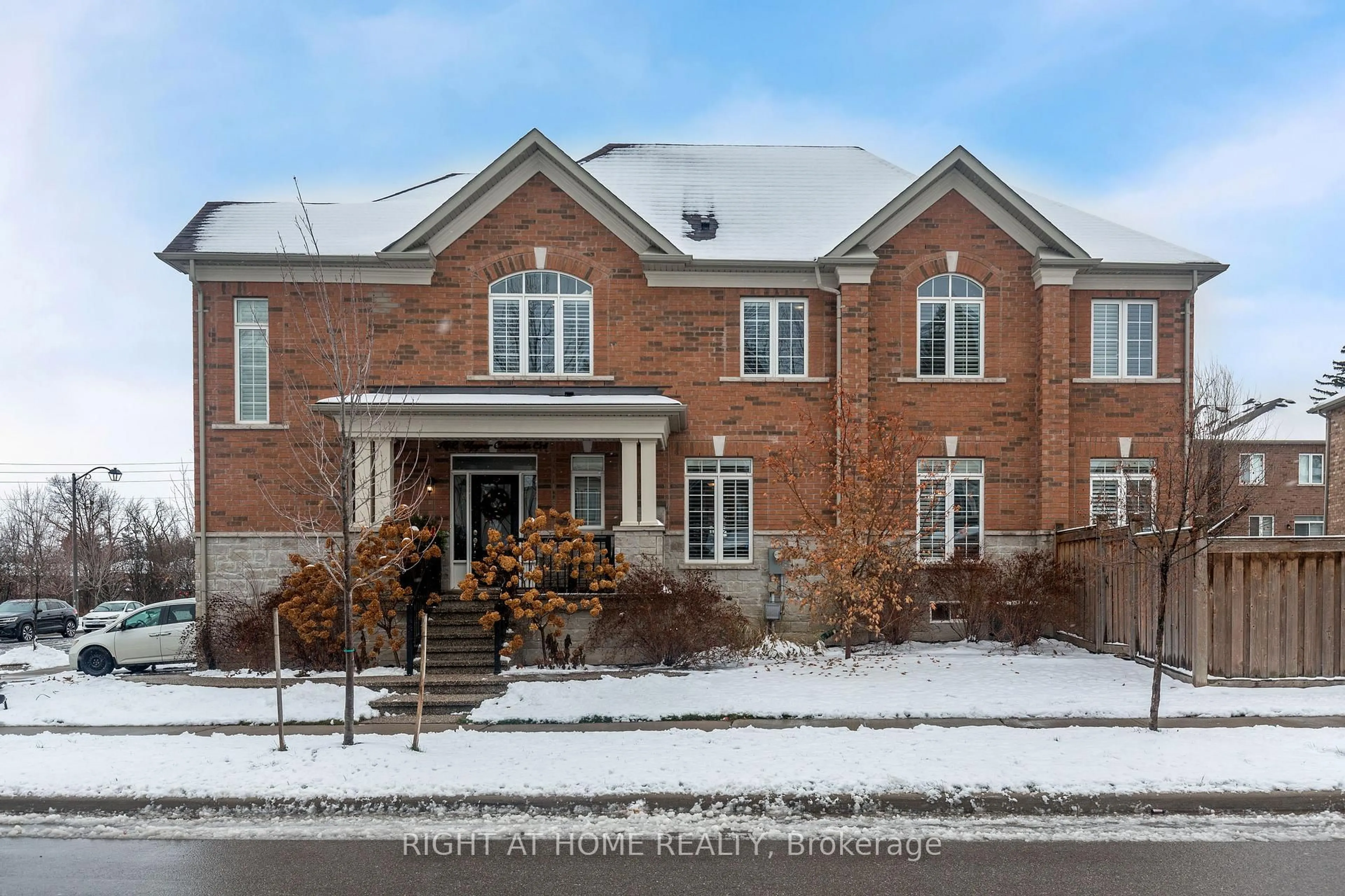 Home with brick exterior material, street for 102 Upper Canada Crt, Halton Hills Ontario L7G 0L2