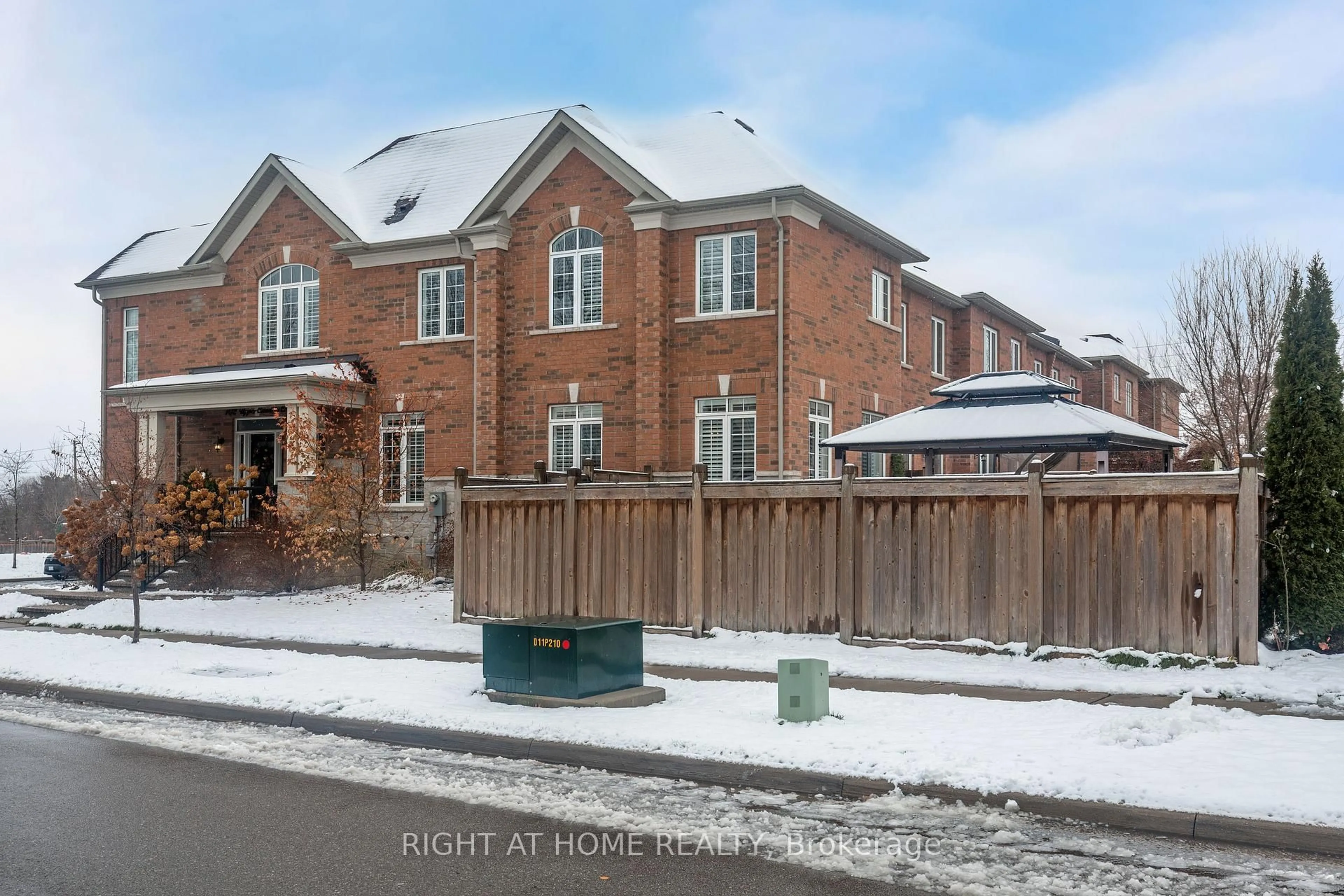 Home with brick exterior material, street for 102 Upper Canada Crt, Halton Hills Ontario L7G 0L2