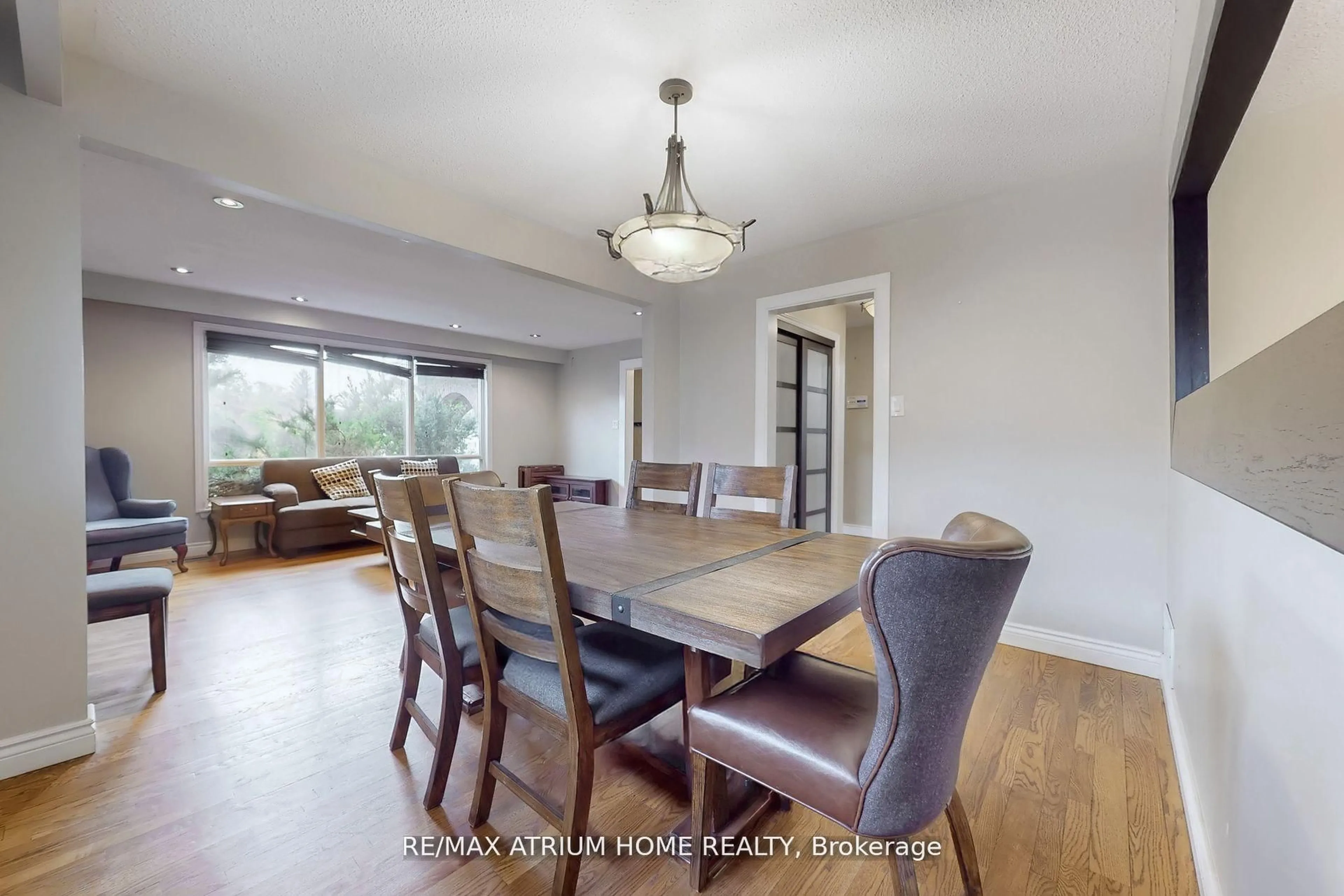 Dining room, unknown for 3672 Galeair Crt, Mississauga Ontario L5C 2H5