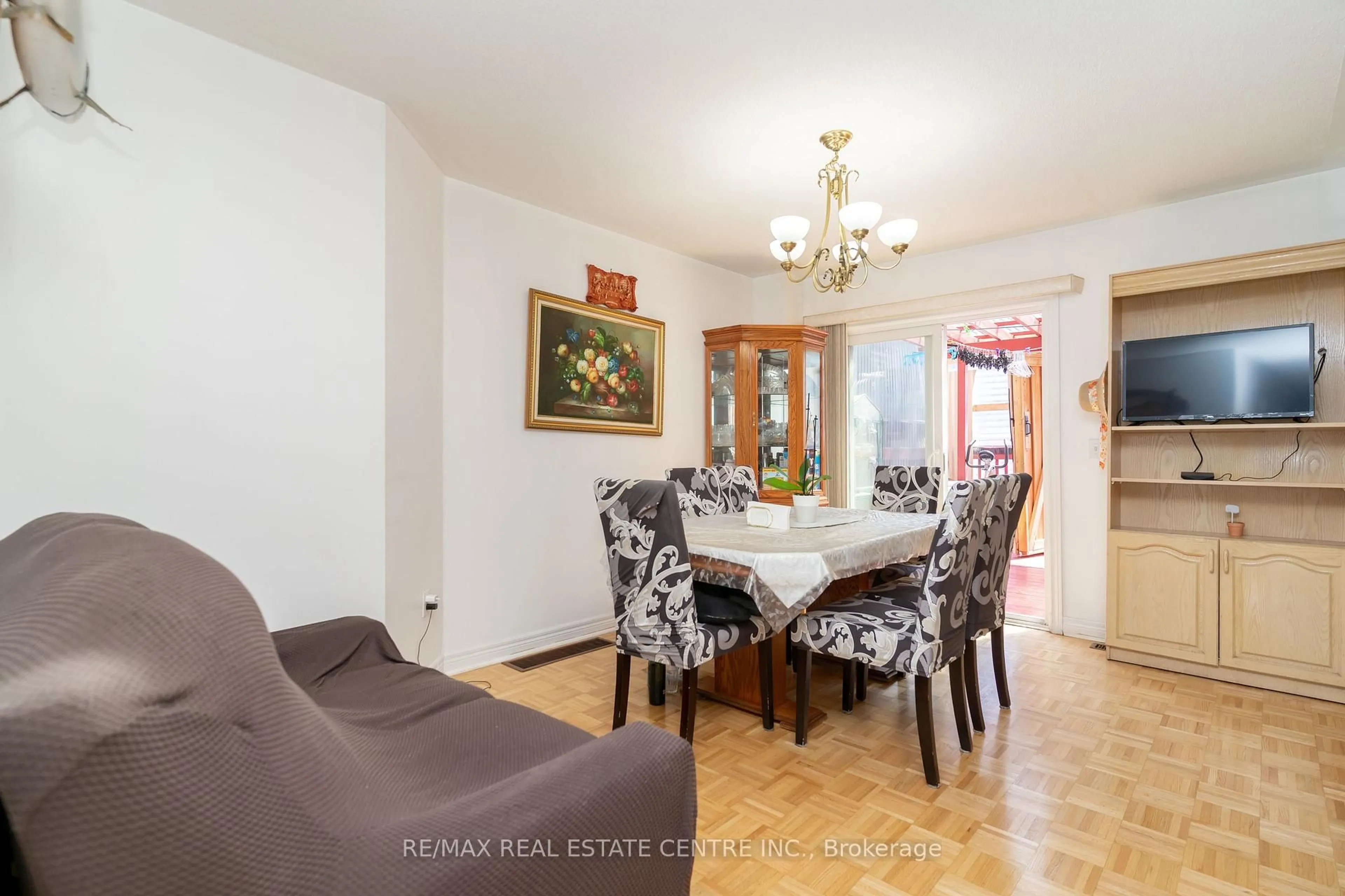 Dining room, unknown for 83 Checkerberry Cres, Brampton Ontario L6R 2S9