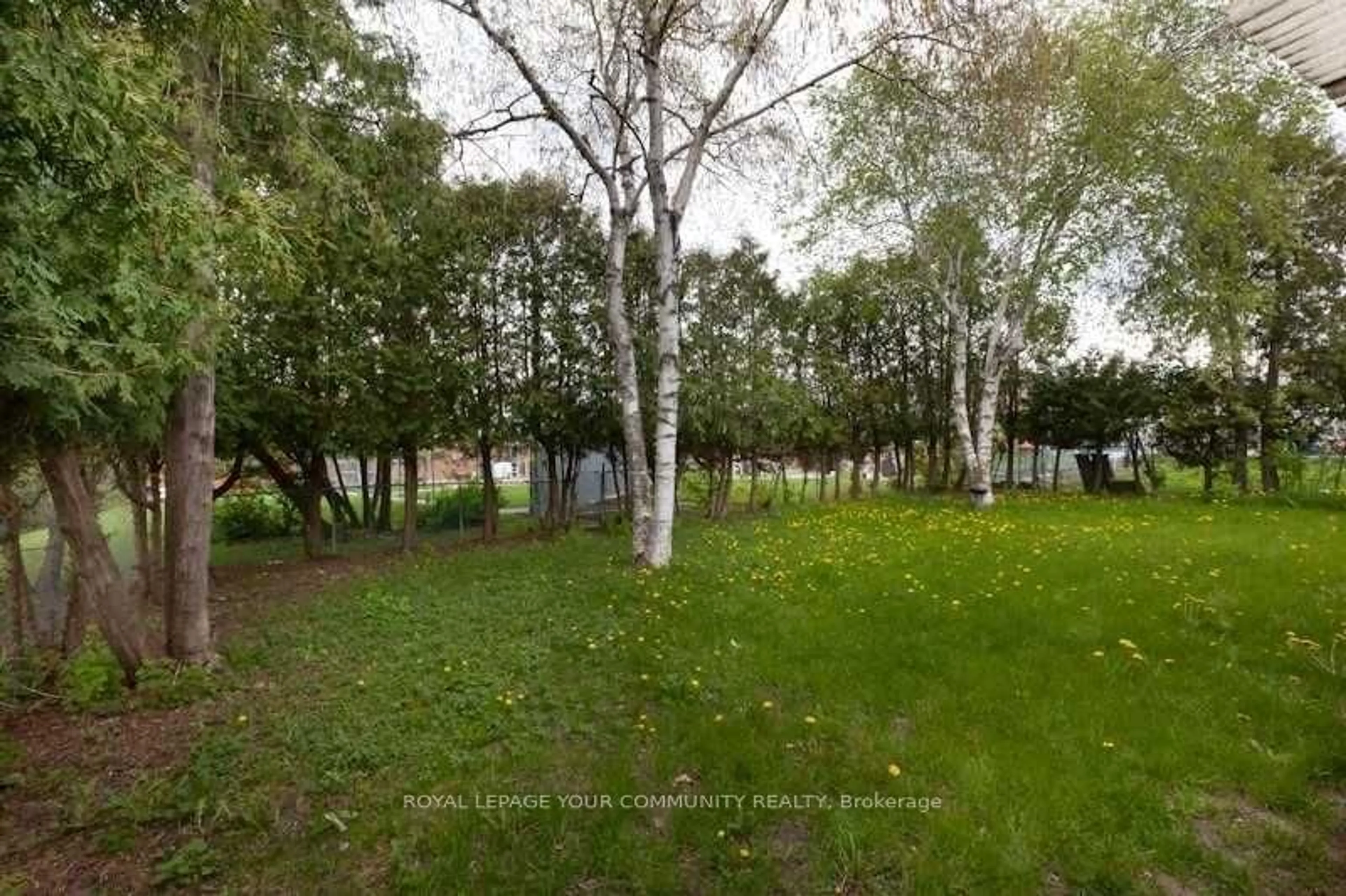 Unknown for 8 Stanwood Cres, Toronto Ontario M9M 1Z9