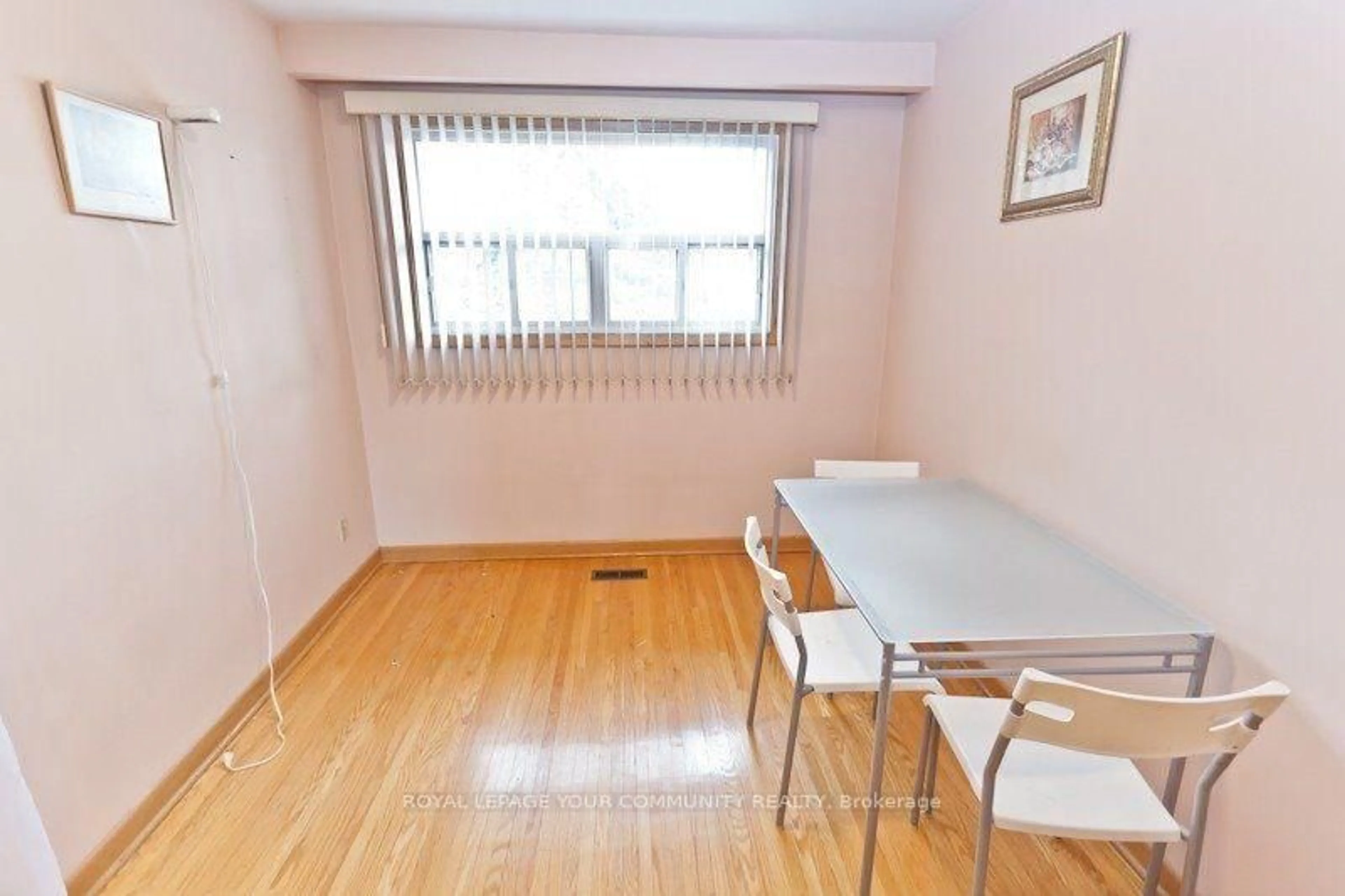 A pic of a room for 8 Stanwood Cres, Toronto Ontario M9M 1Z9