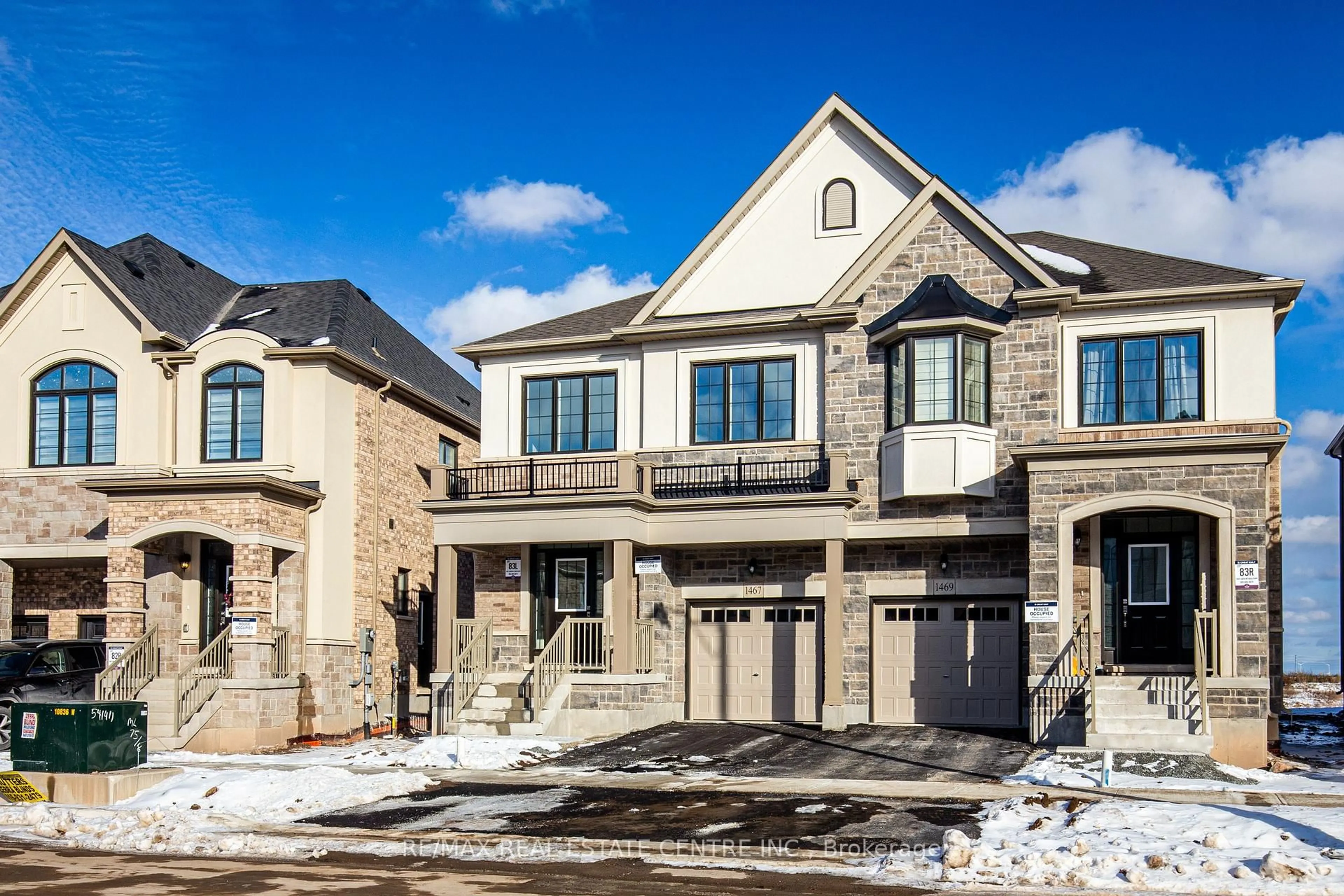 Home with brick exterior material, street for 1467 SAVOLINE Blvd, Milton Ontario L9E 2G5