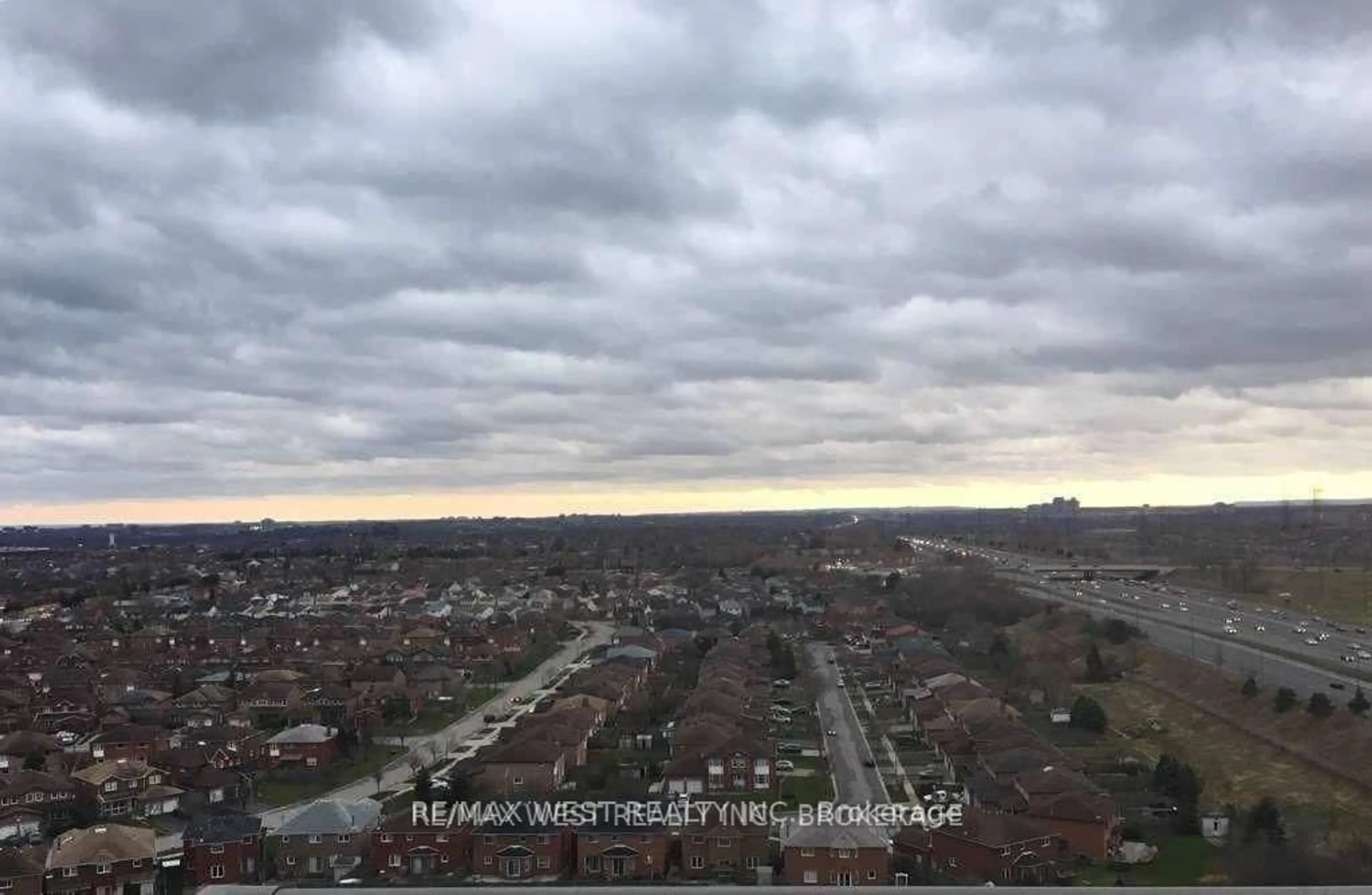 Blurry image for 339 Rathburn Rd #1812, Mississauga Ontario L5B 0K6