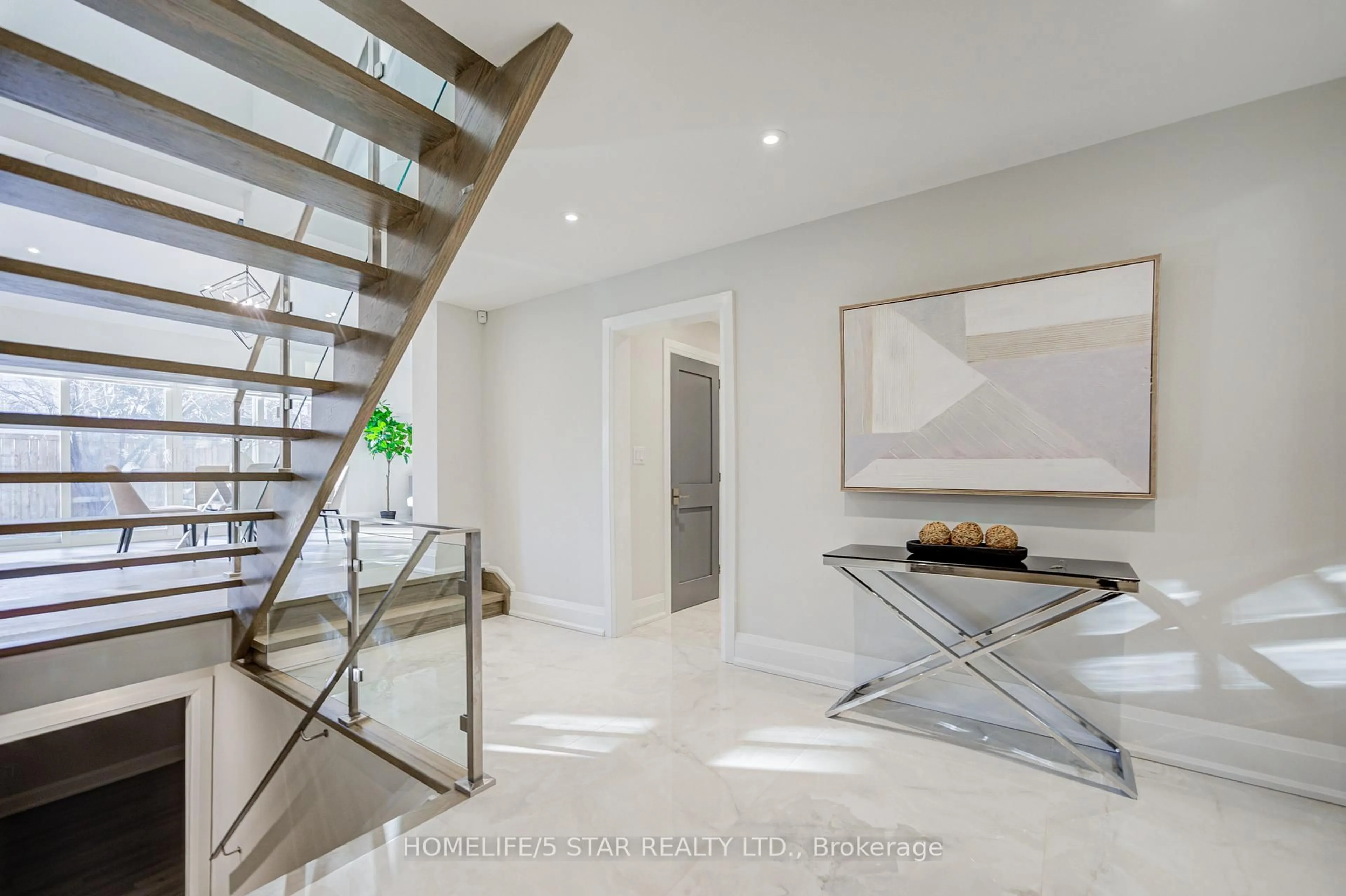 Unknown for 34 SHEFFLEY Cres, Toronto Ontario M9R 2W4