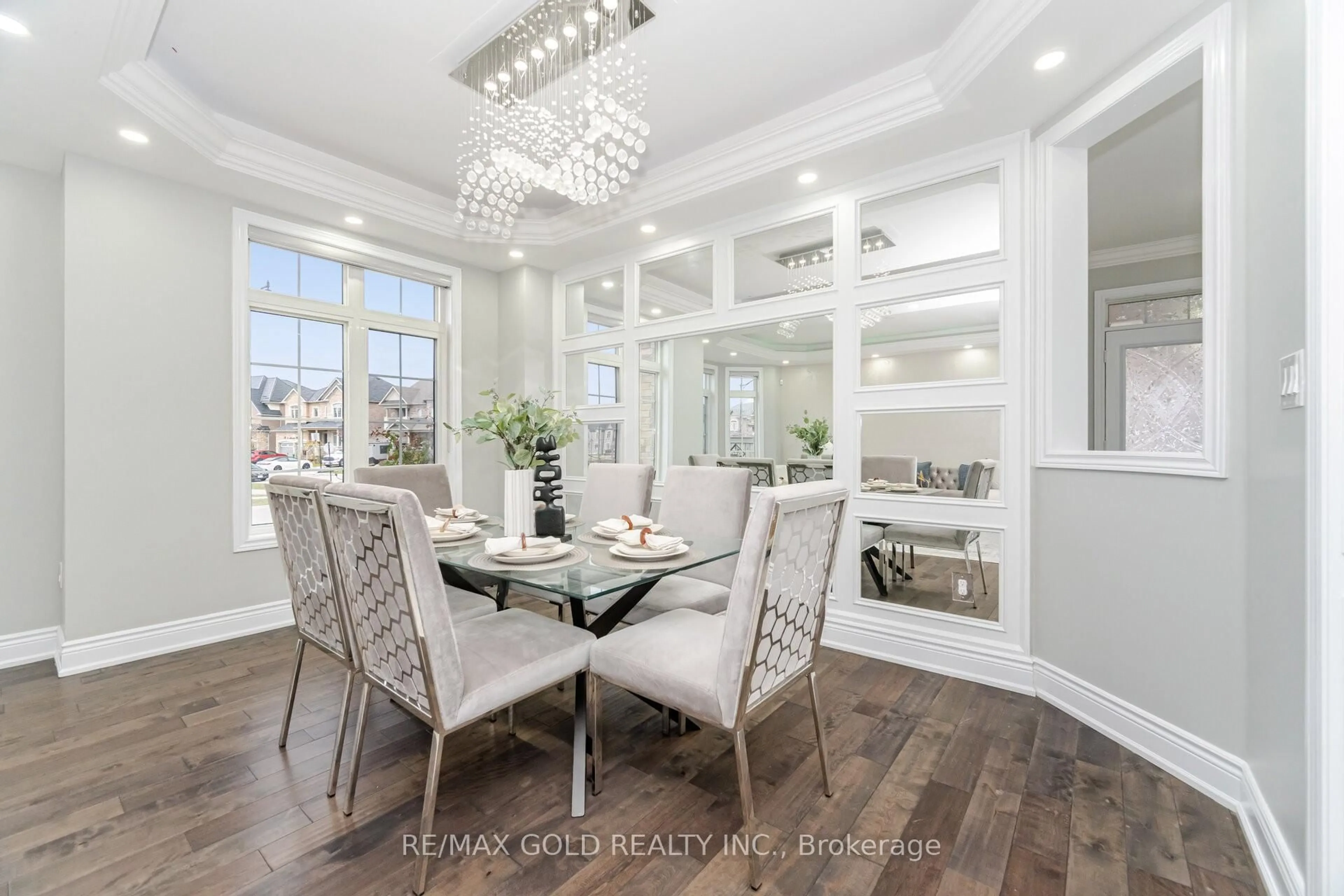 Dining room, unknown for 1 Hertonia St, Brampton Ontario L6P 4J7