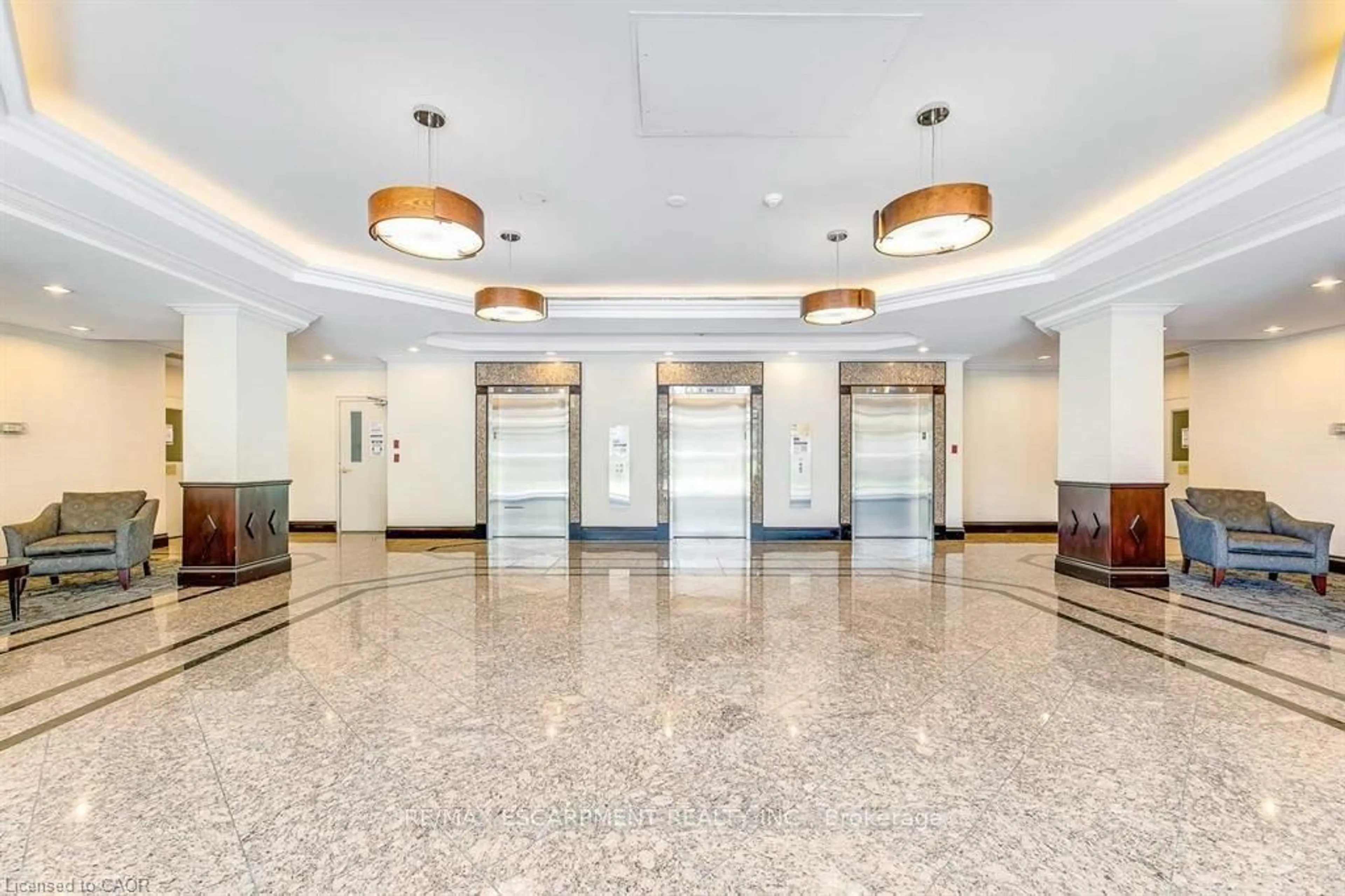 Lobby for 2155 BURNHAMTHORPE Rd #1508, Mississauga Ontario L5L 5P4