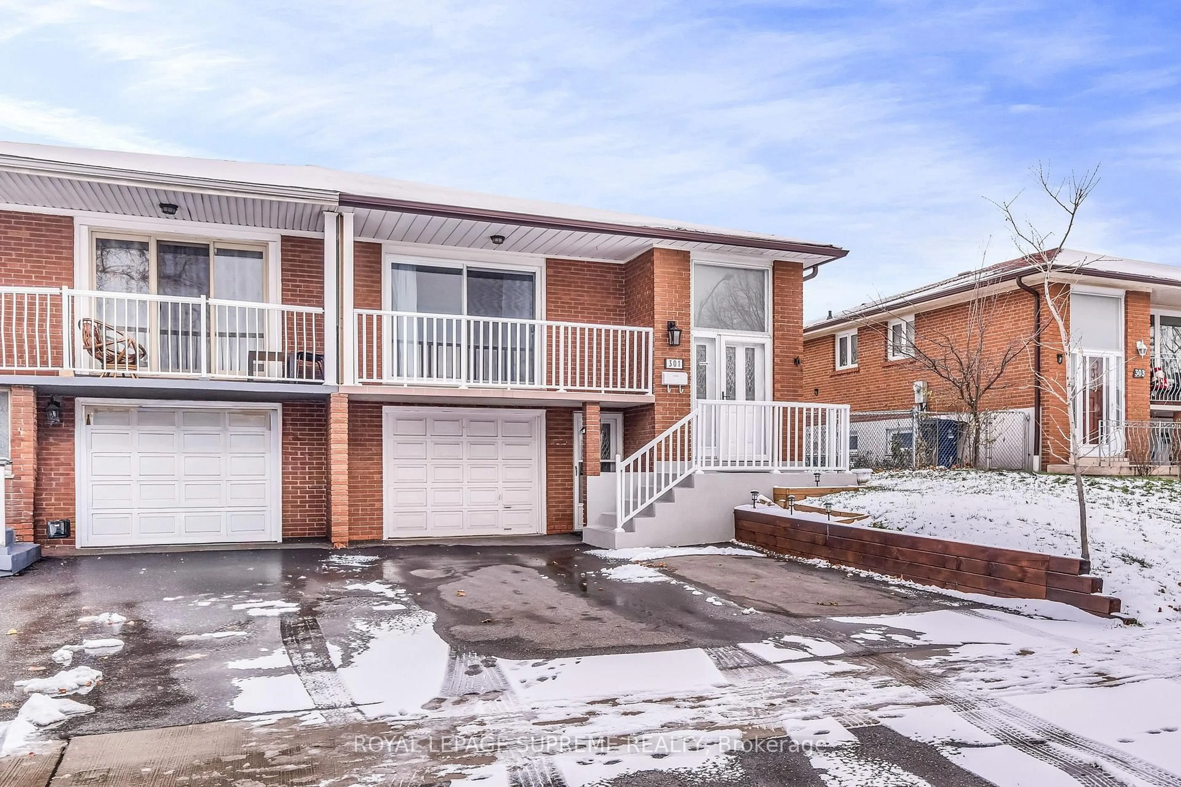 Home with brick exterior material, street for 301 Pellatt Ave, Toronto Ontario M9N 3P2