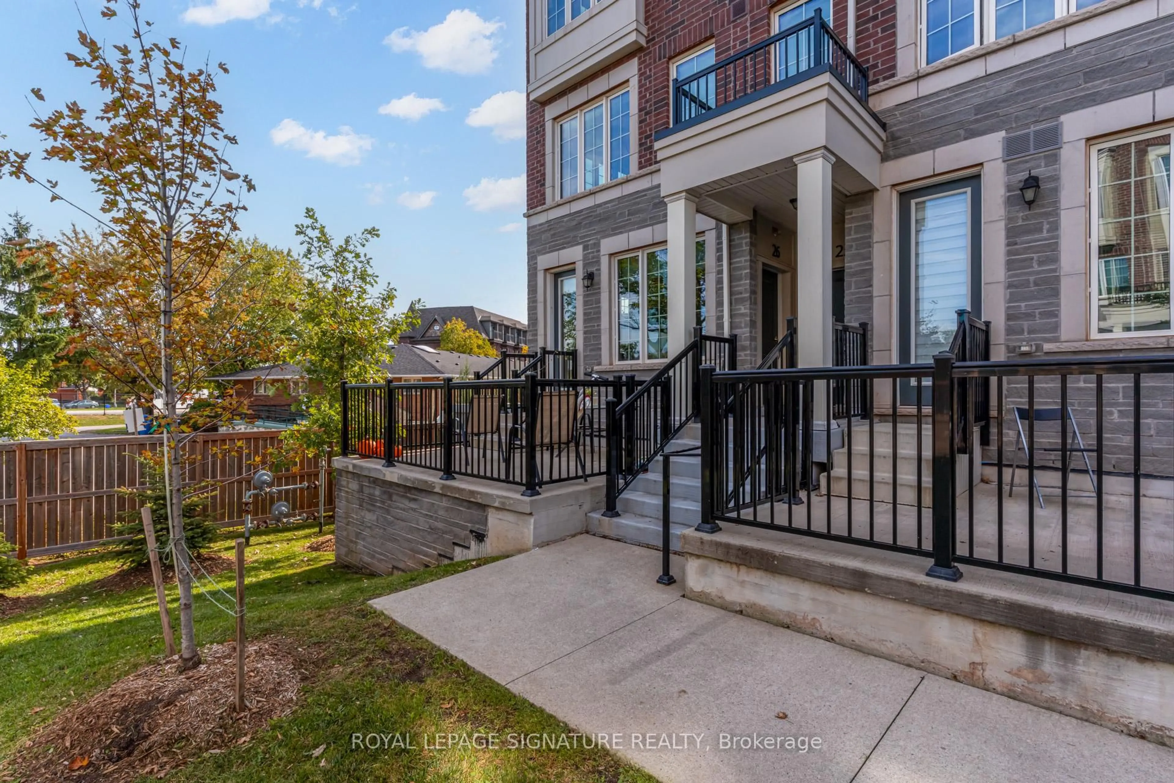 Patio, mountain view for 2199 Lillykin St #25, Oakville Ontario L6H 0X6