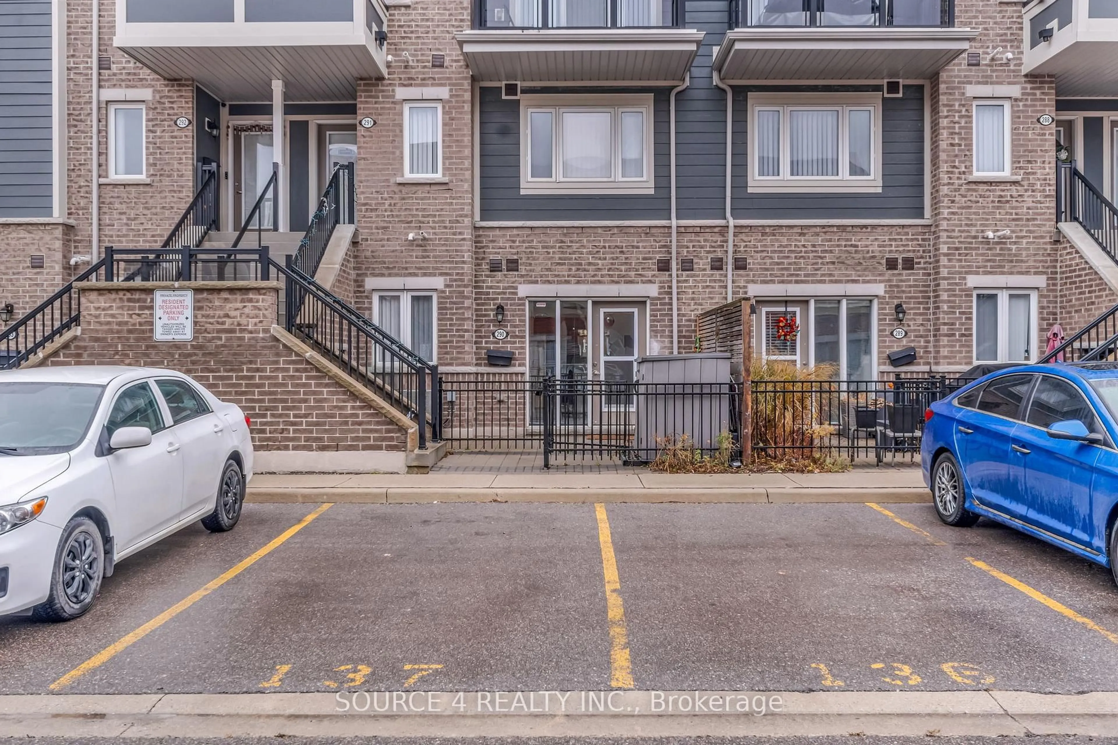 Unknown for 250 Sunny Meadow Blvd #290, Brampton Ontario L6R 3Y7