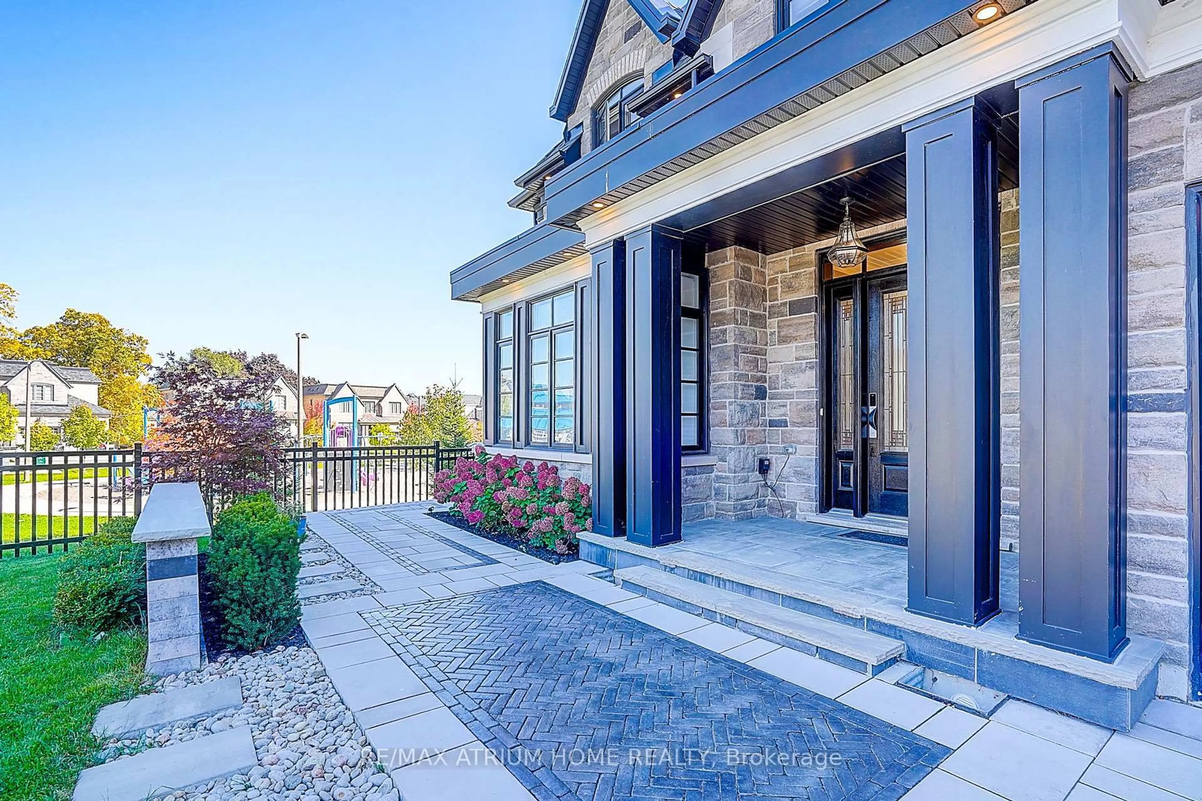 Home with brick exterior material, street for 246 Nyla Crt, Oakville Ontario L6L 0G8