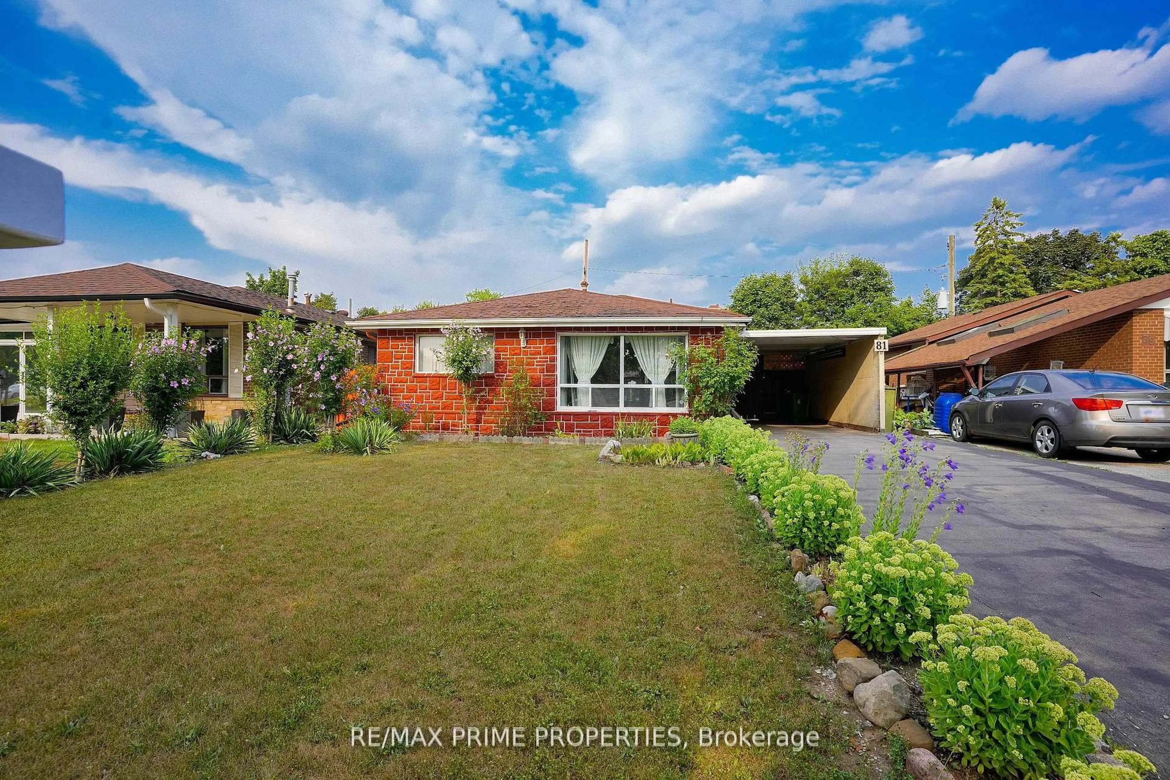 A pic from outside/outdoor area/front of a property/back of a property/a pic from drone, street for 81 Silverstone Dr, Toronto Ontario M9V 3G4