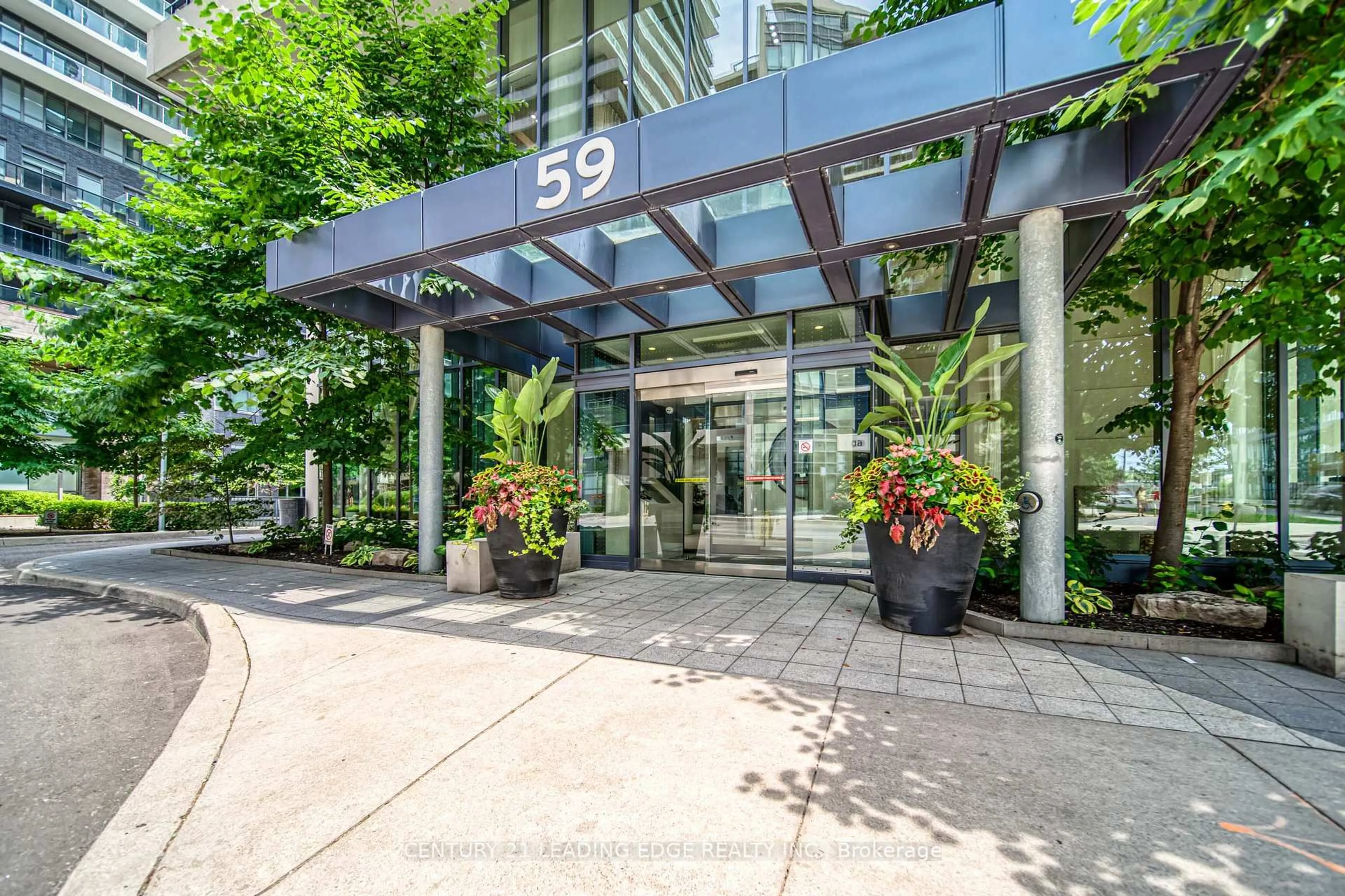 Indoor foyer for 59 Annie Craig Dr #707, Toronto Ontario M8V 0C5