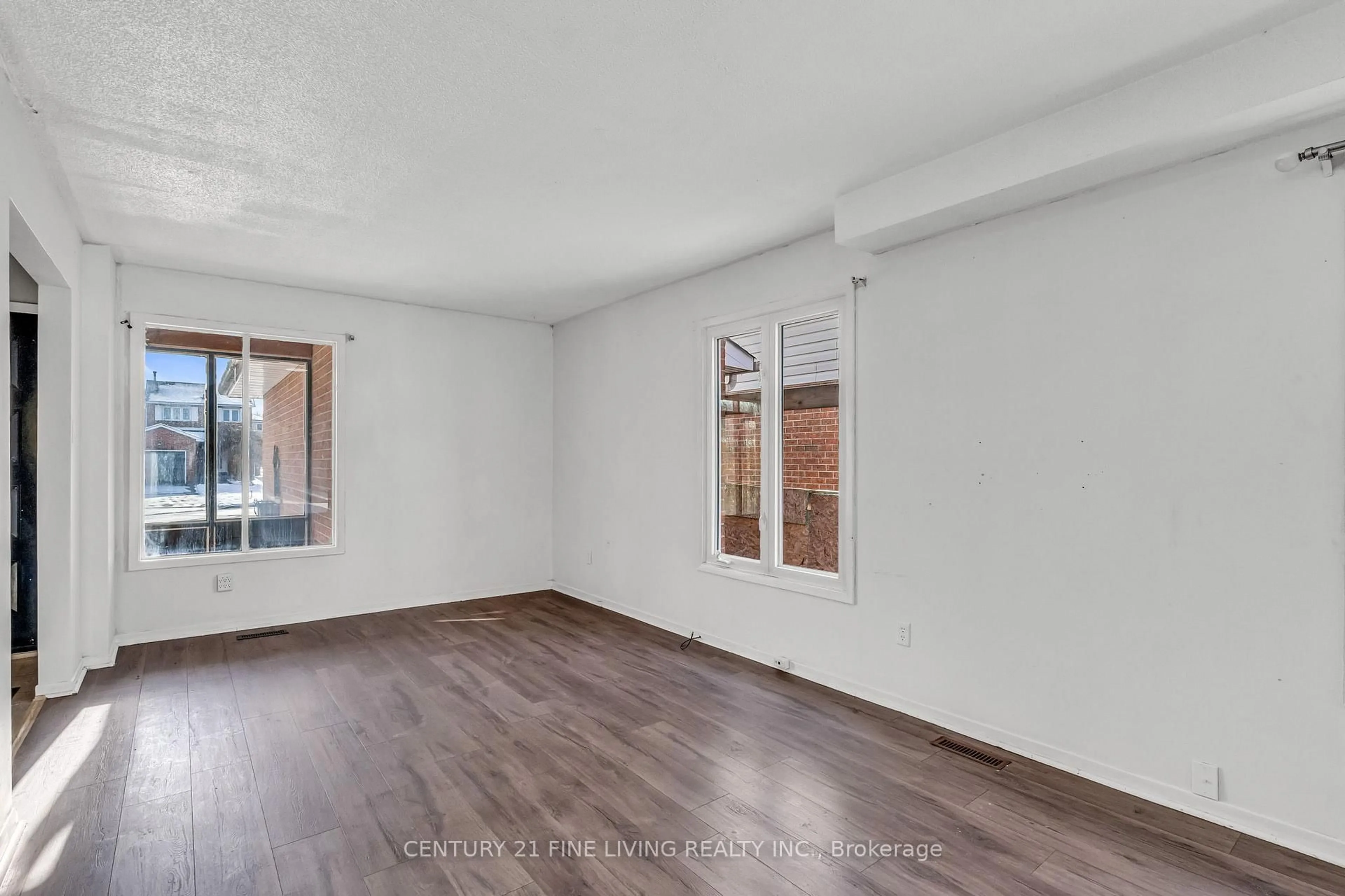 A pic of a room for 50 LUMINOUS Crt, Brampton Ontario L6Z 2B3