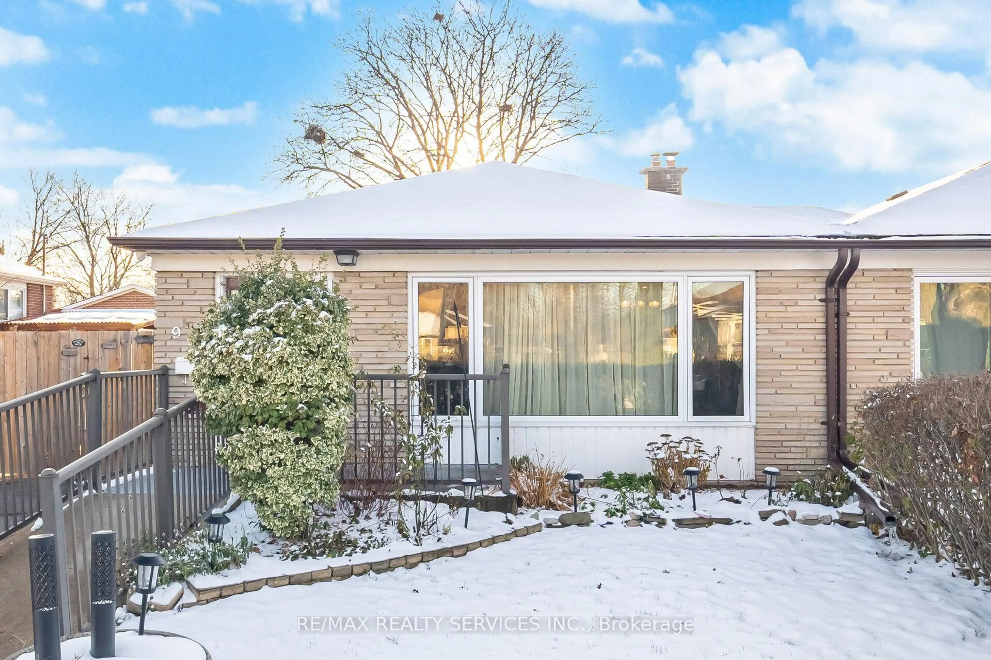 Home with brick exterior material, street for 9 Aintree Cres, Brampton Ontario L6T 2T3