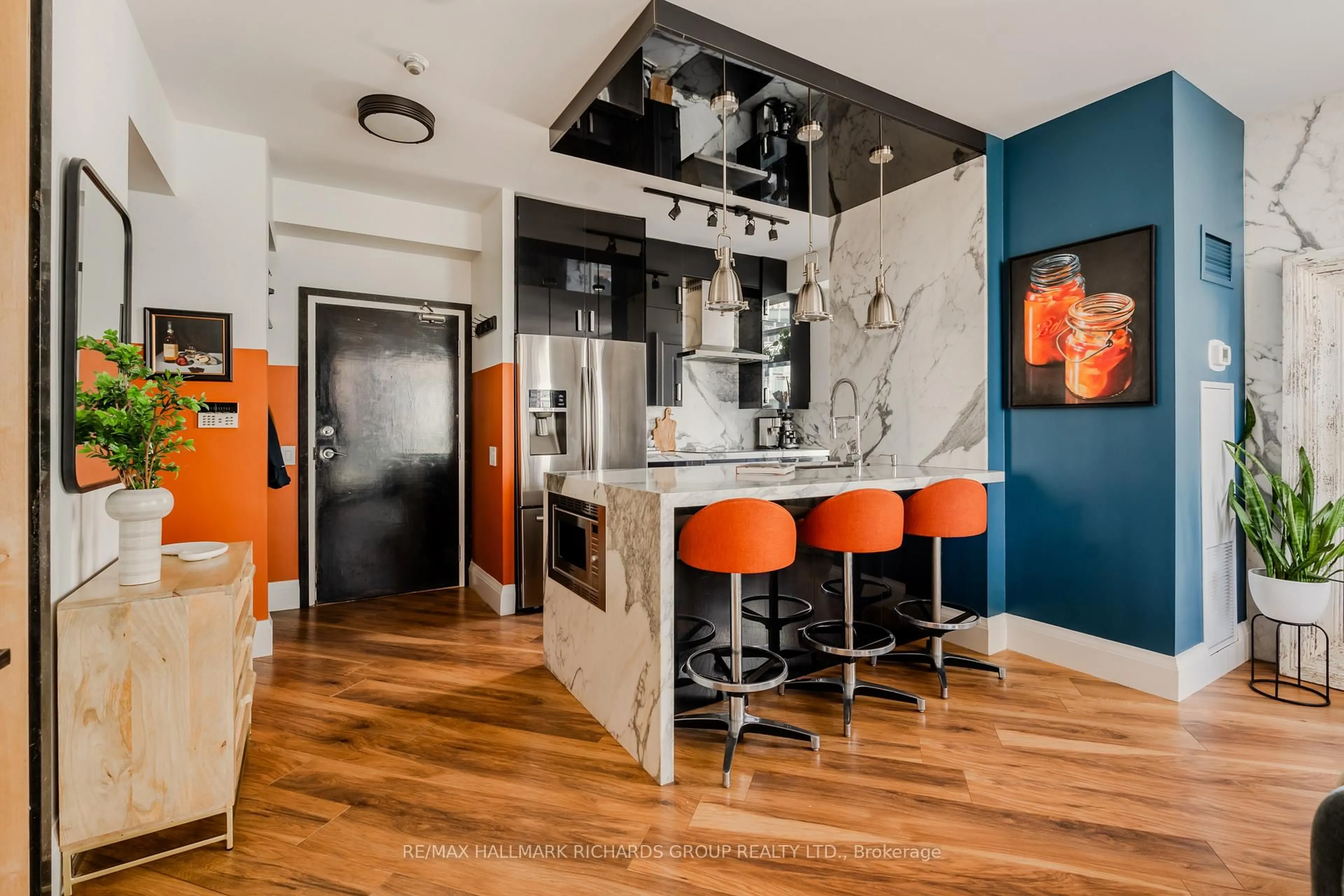 Contemporary kitchen, unknown for 5 Marine Parade Dr #909, Toronto Ontario M8V 4B4