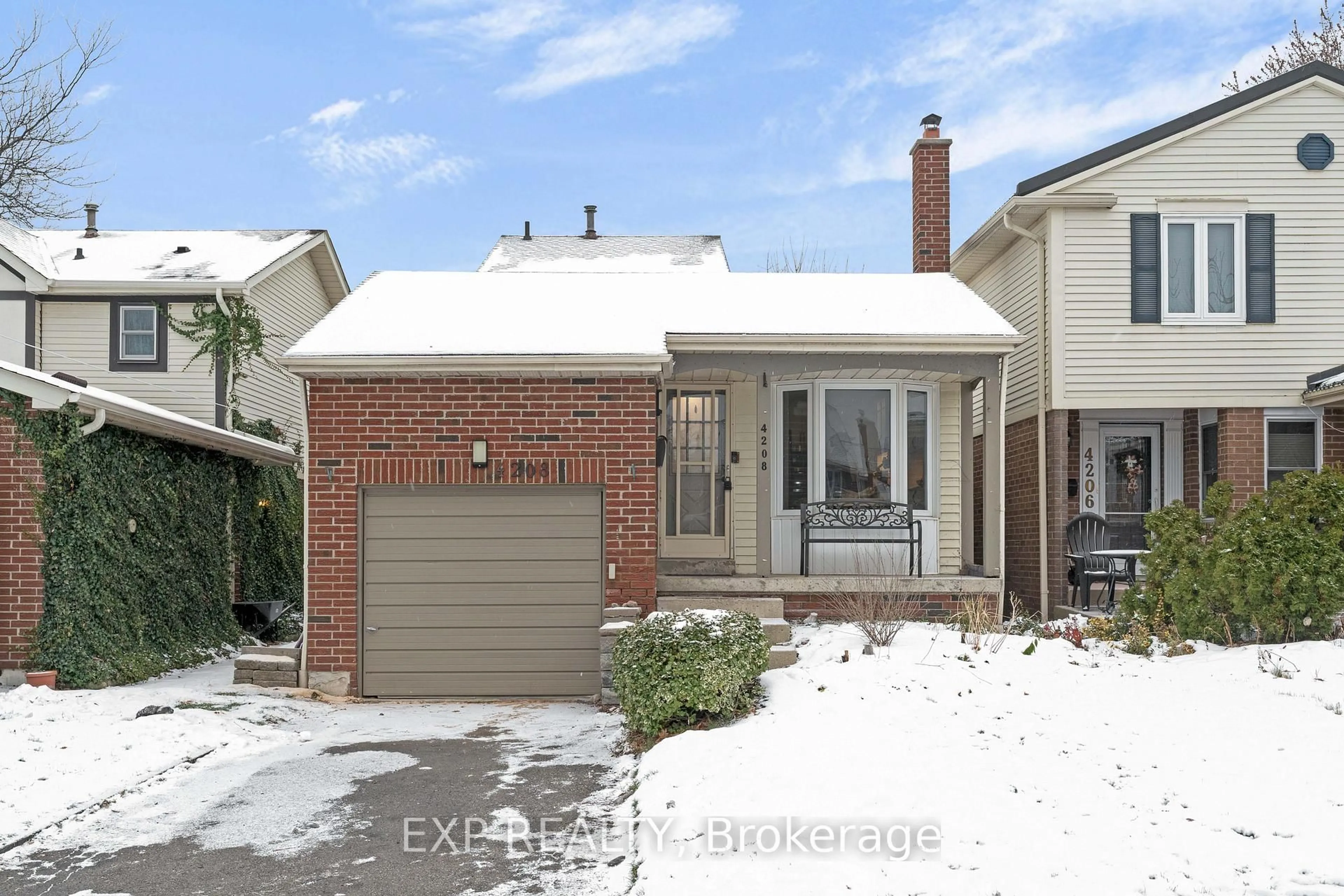 Home with brick exterior material, street for 4208 Stonemason Cres, Mississauga Ontario L5L 2Z7