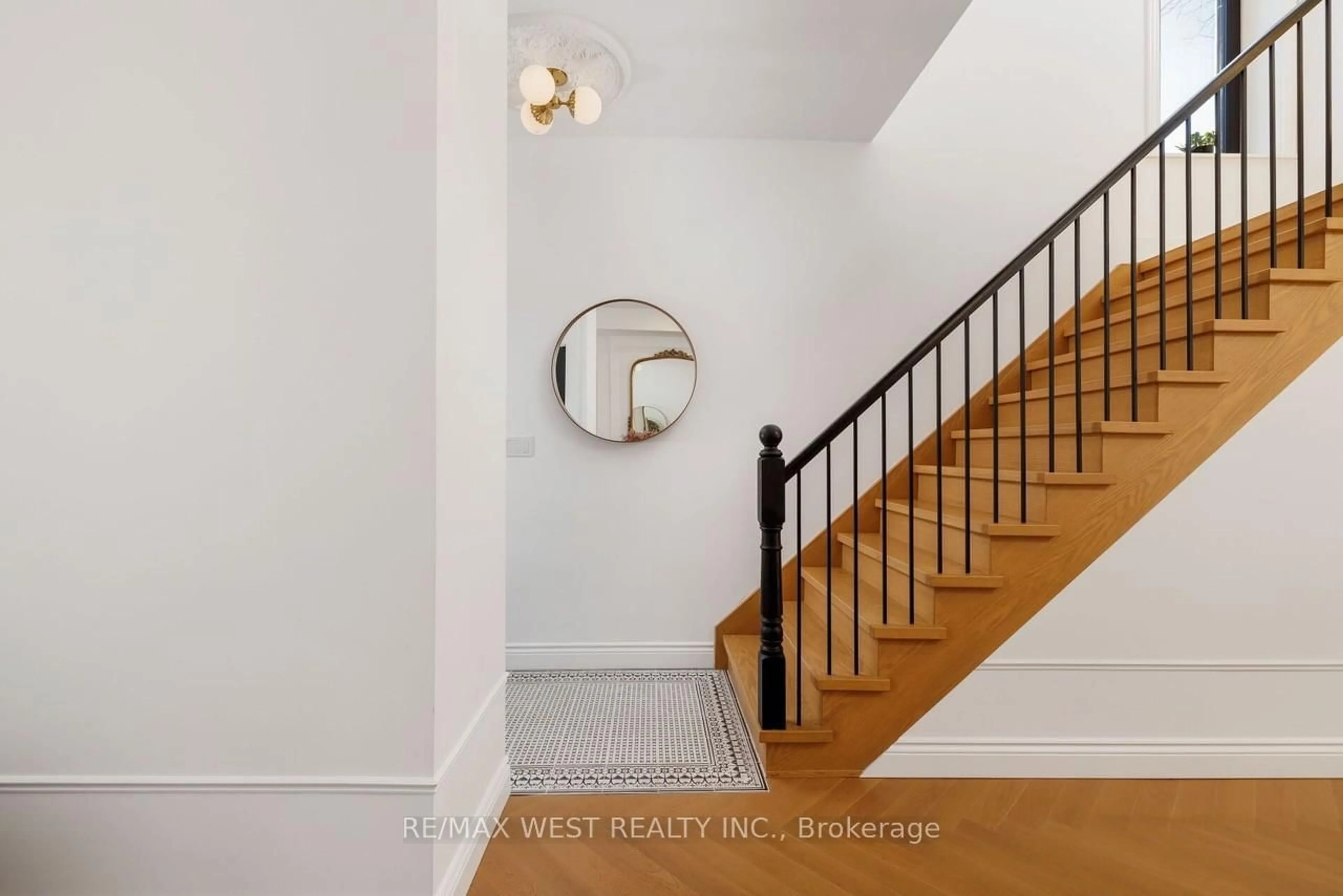 Indoor entryway for 22 Cowan Ave, Toronto Ontario M6K 2N4