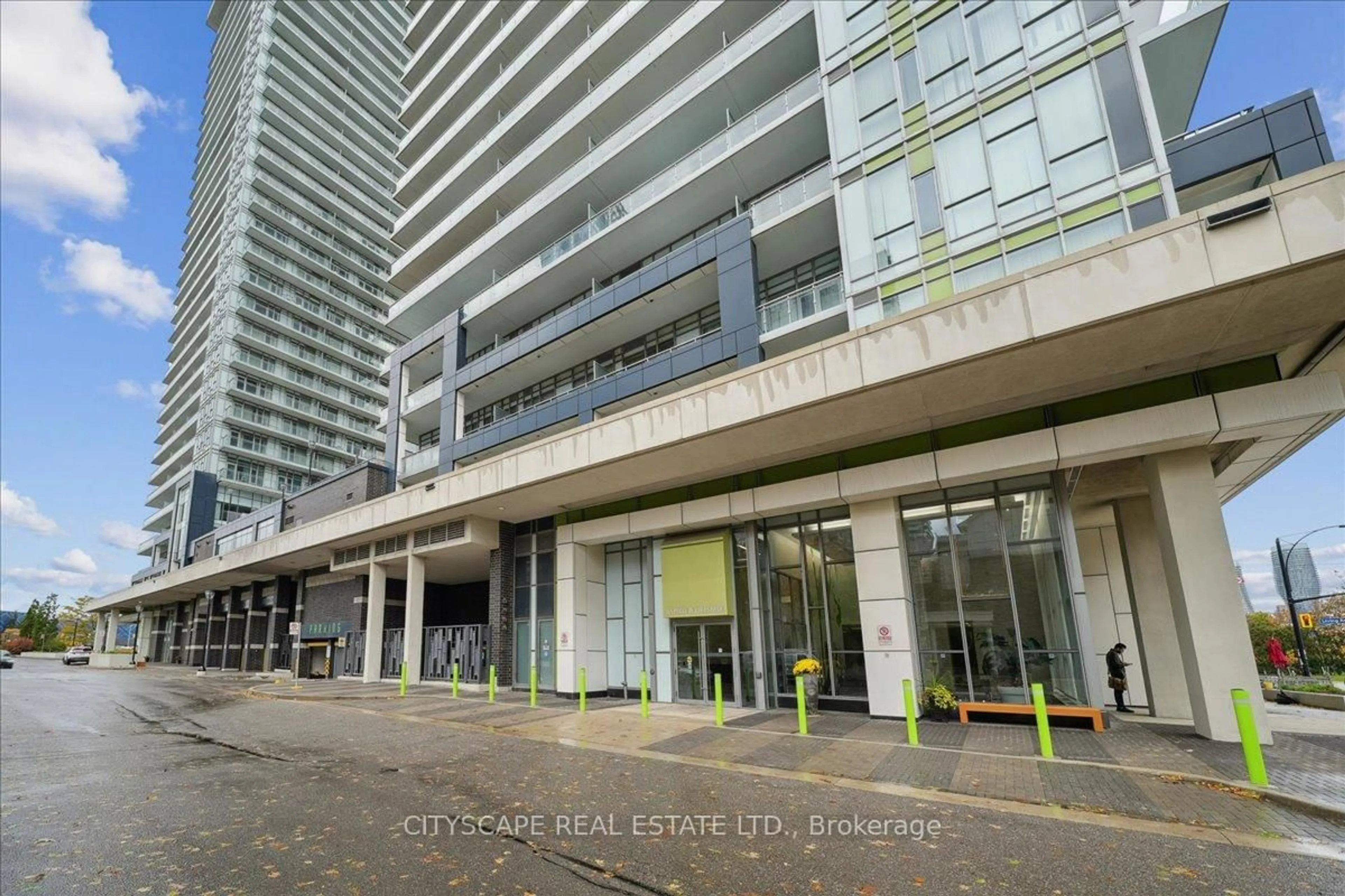 Indoor foyer for 365 Prince of Wales Dr #1410, Mississauga Ontario L5B 0G6