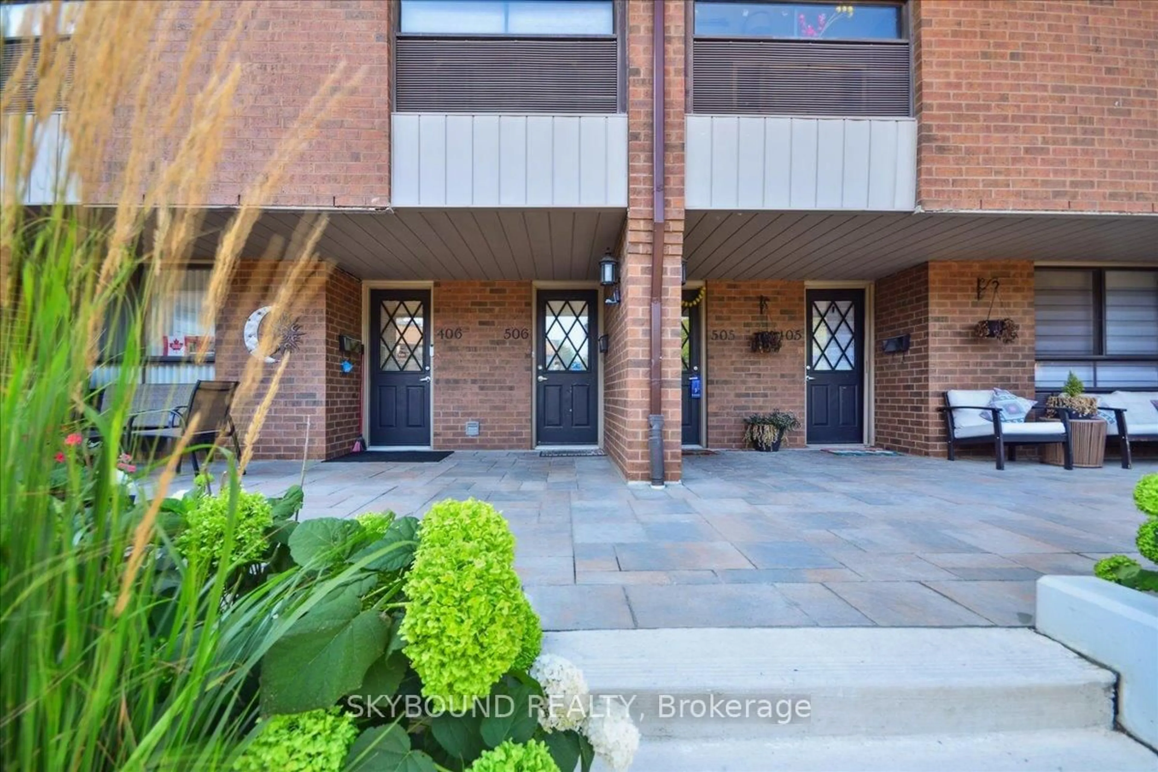 Unknown for 1000 Cedarglen Gate #506, Mississauga Ontario L5C 3Z5