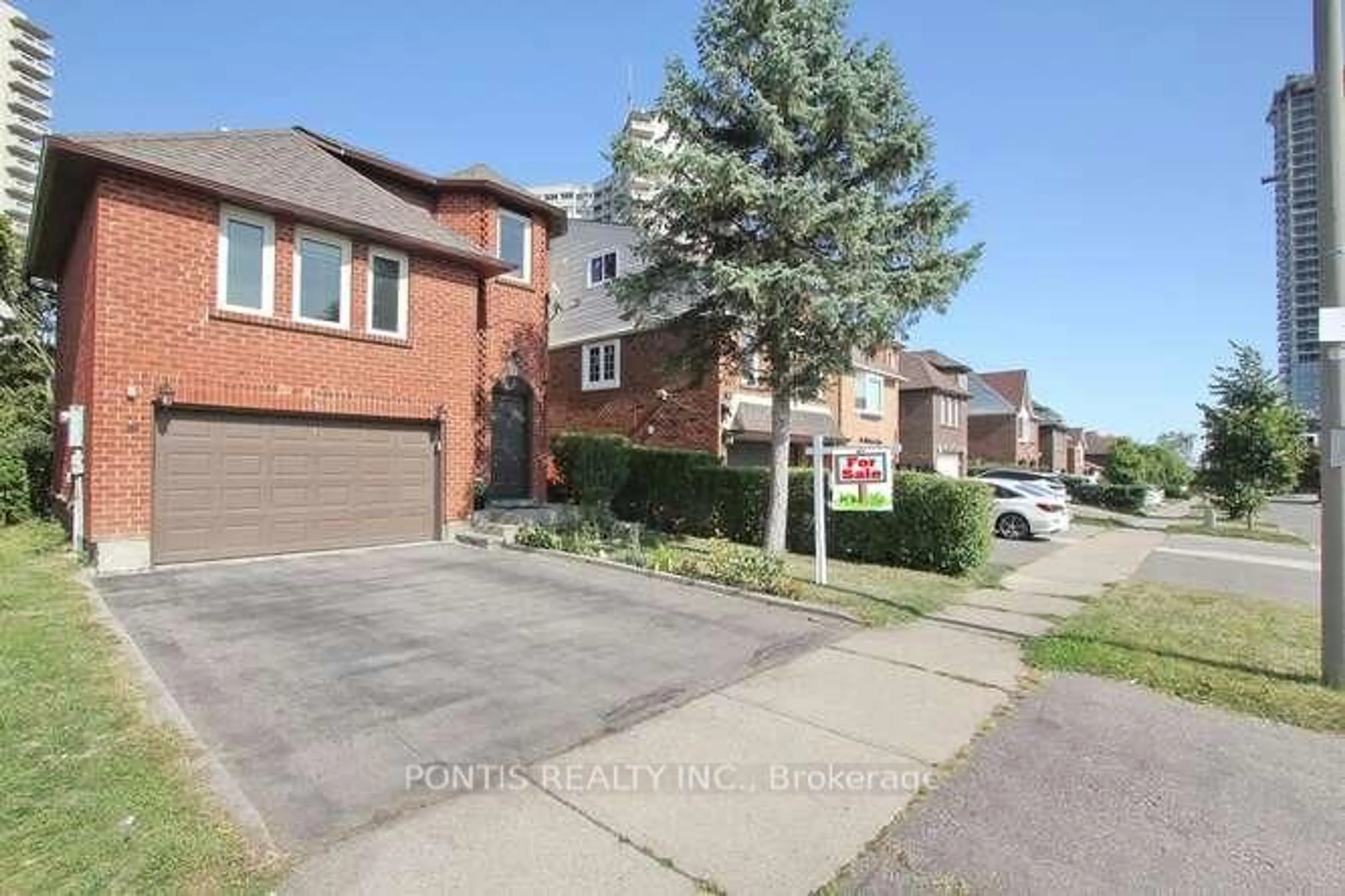 Home with brick exterior material, street for 72 SHELDRAKE Crt, Brampton Ontario L6Y 2W9