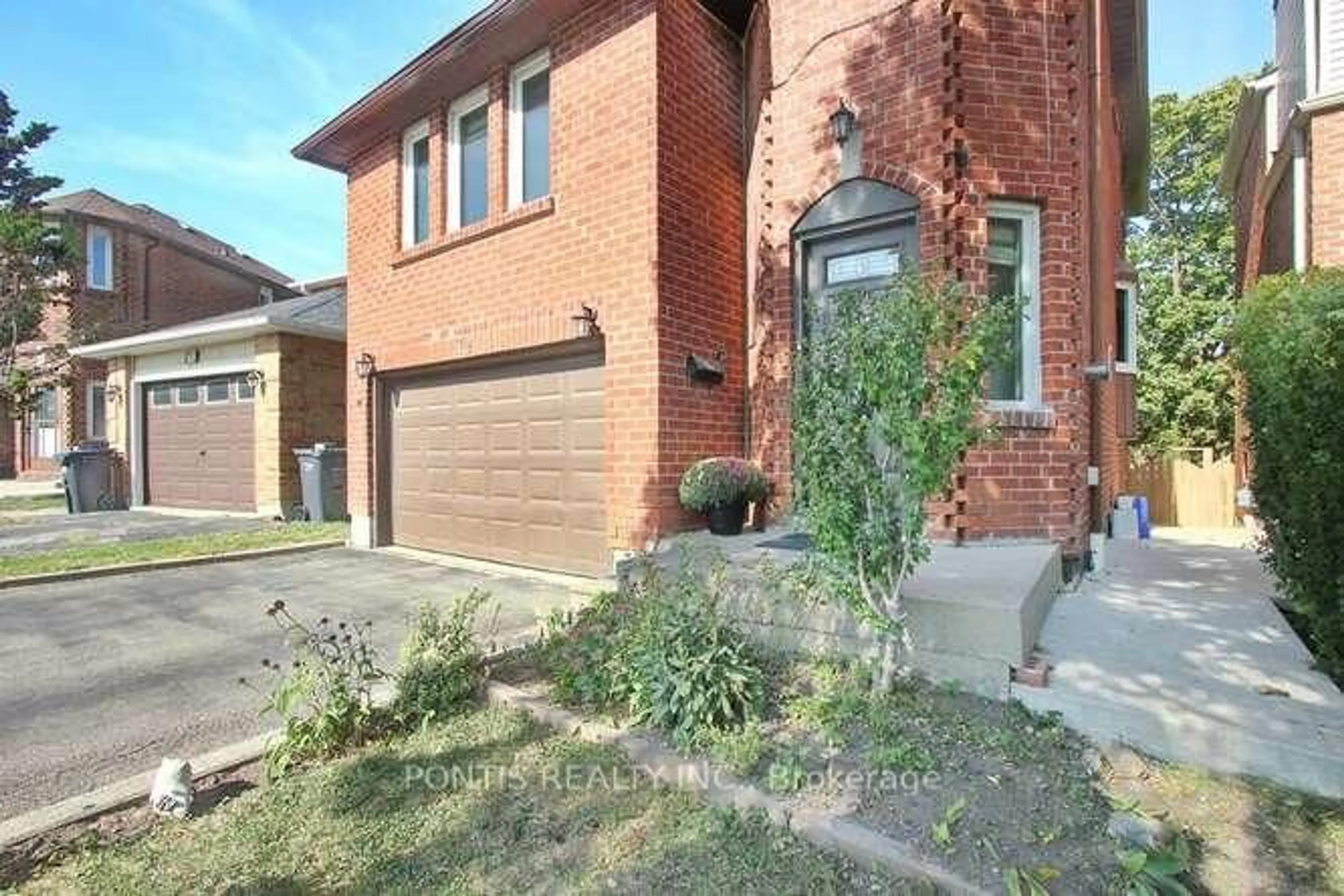 Home with brick exterior material, street for 72 SHELDRAKE Crt, Brampton Ontario L6Y 2W9