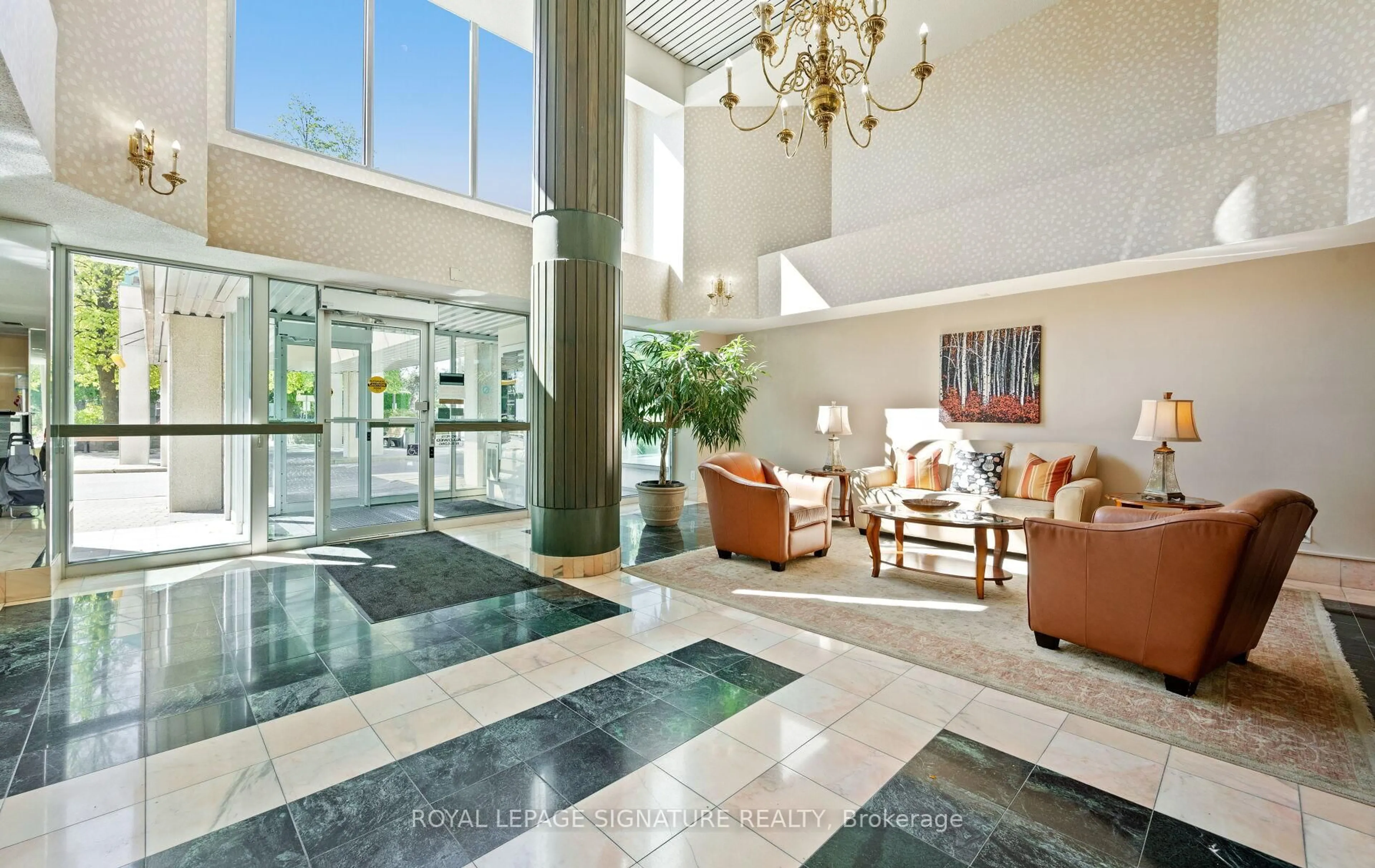 Lobby for 310 Mill St #1207, Brampton Ontario L6Y 3B1