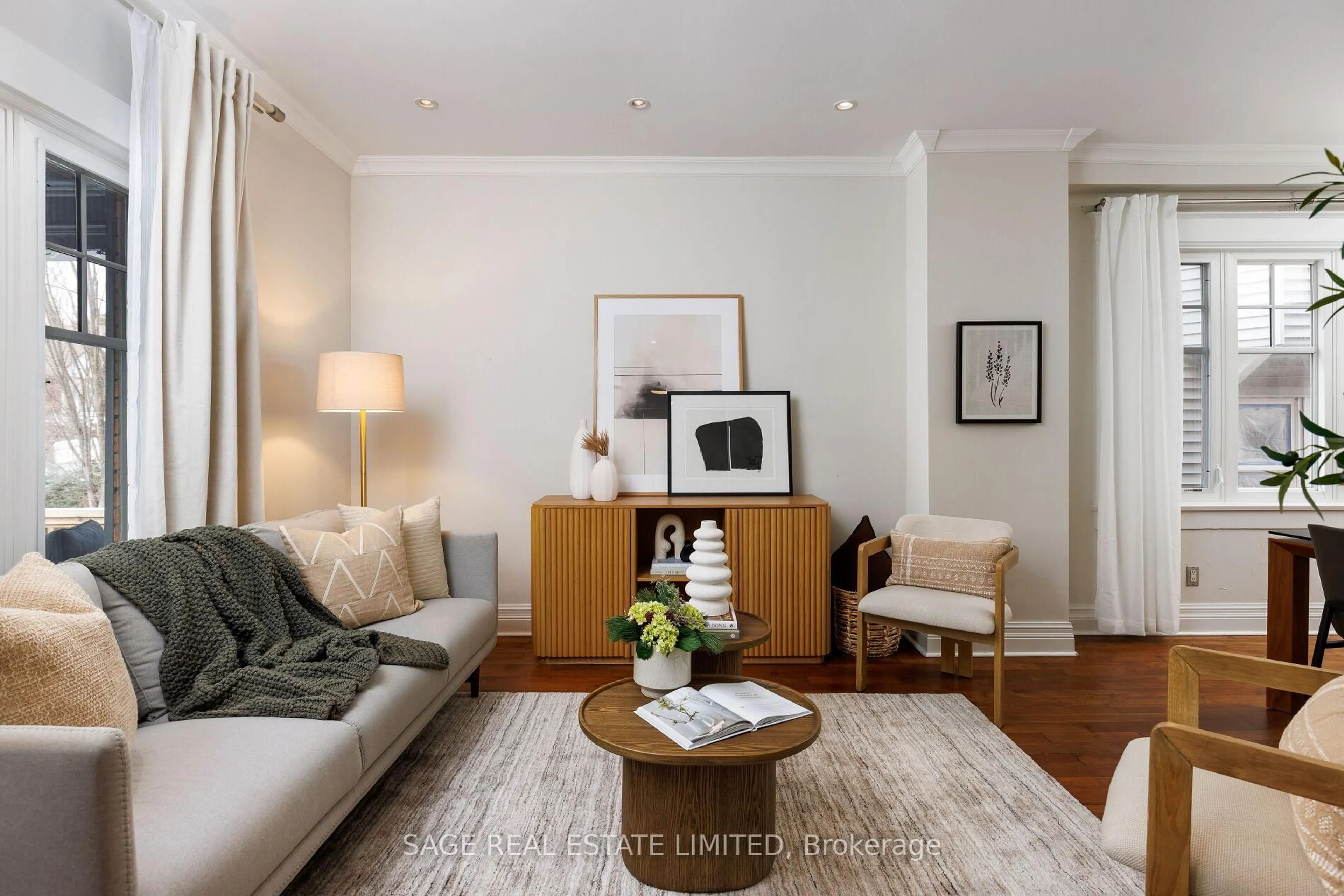 Living room with furniture, unknown for 277 Evelyn Ave, Toronto Ontario M6P 2Z8