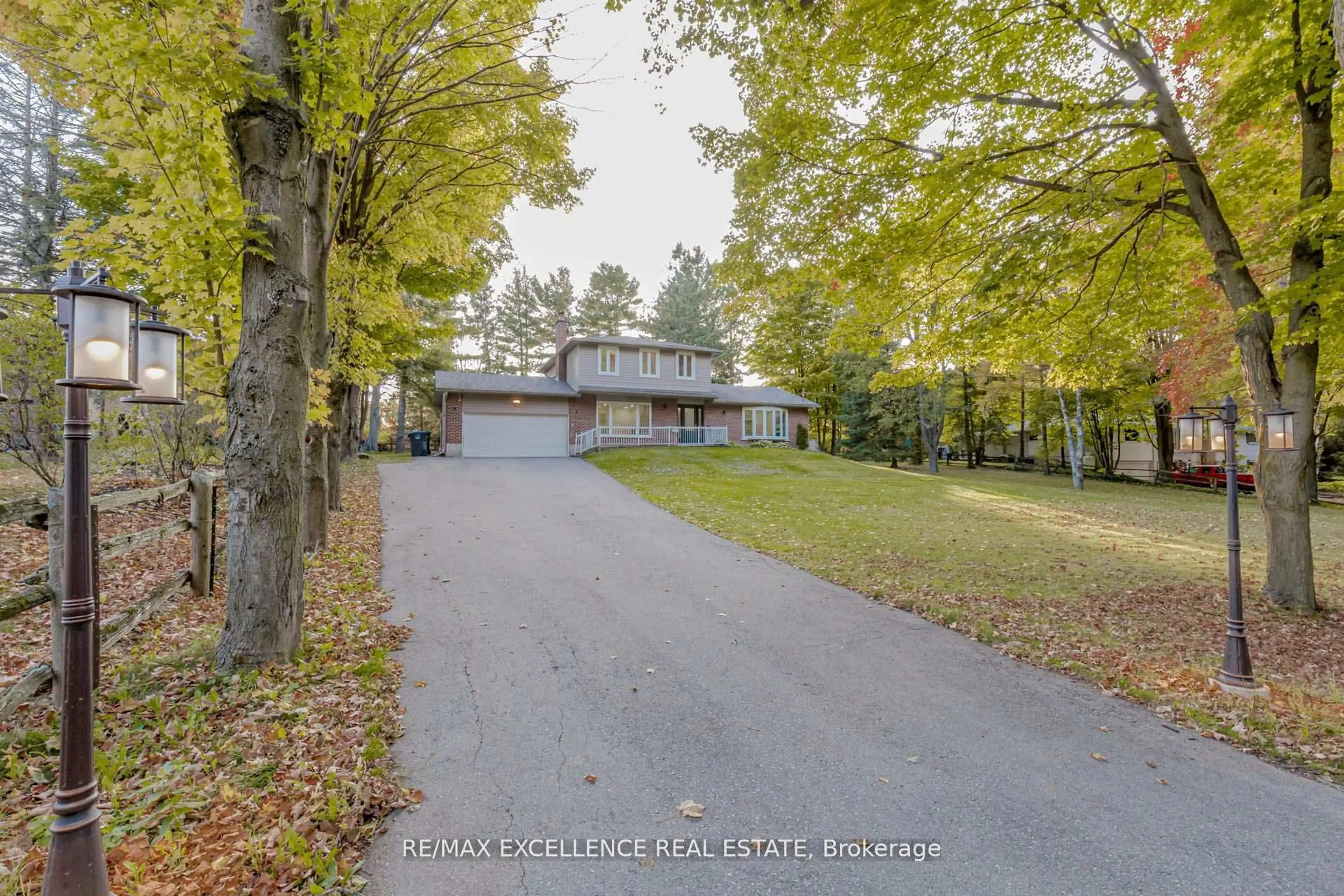 A pic from outside/outdoor area/front of a property/back of a property/a pic from drone, unknown for 16556 Innis Lake Rd, Caledon Ontario L7C 2Z3
